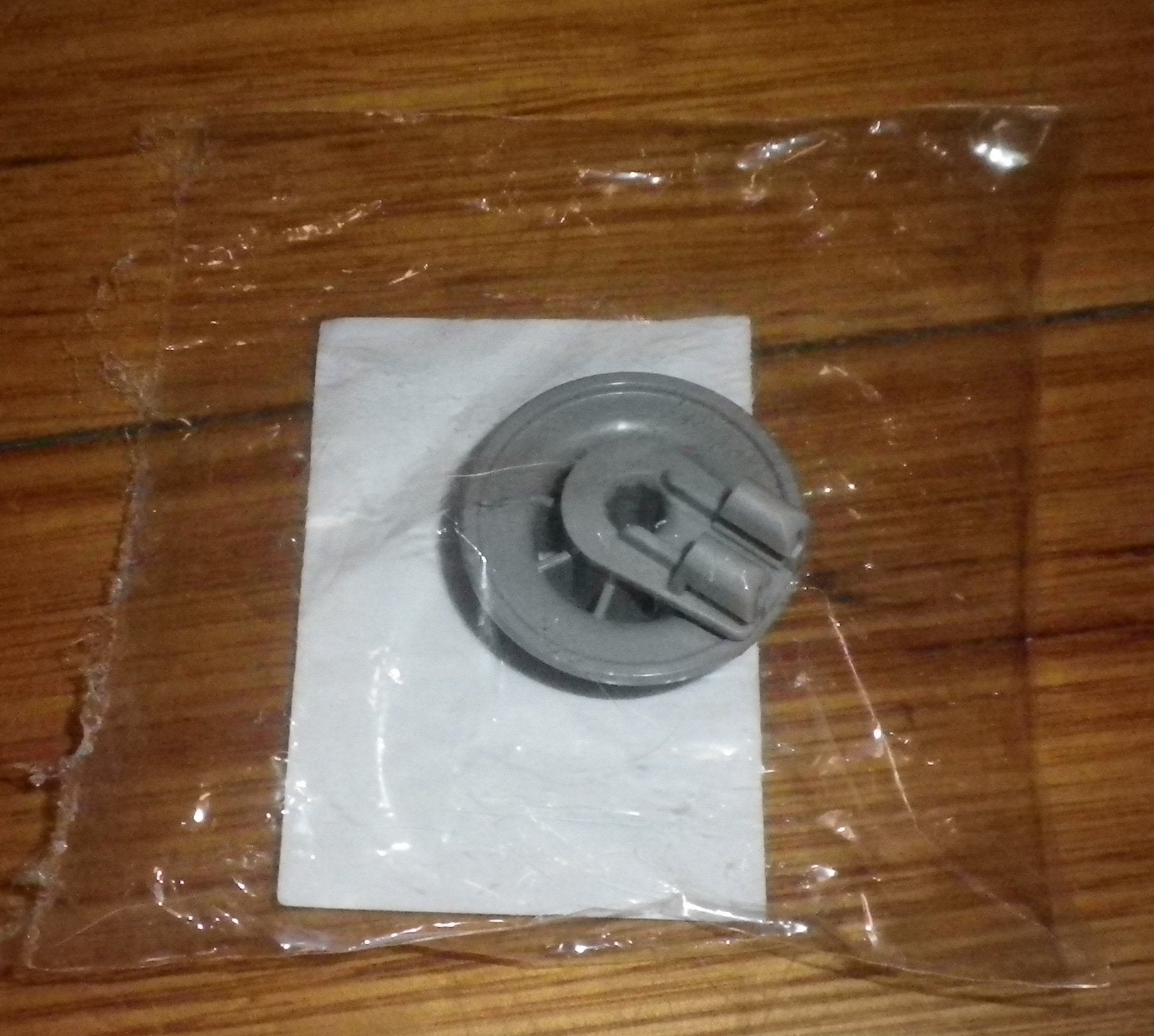 Bosch SMS46GW01A Compatible Lower Basket Stop Wheel - Part # 10014040