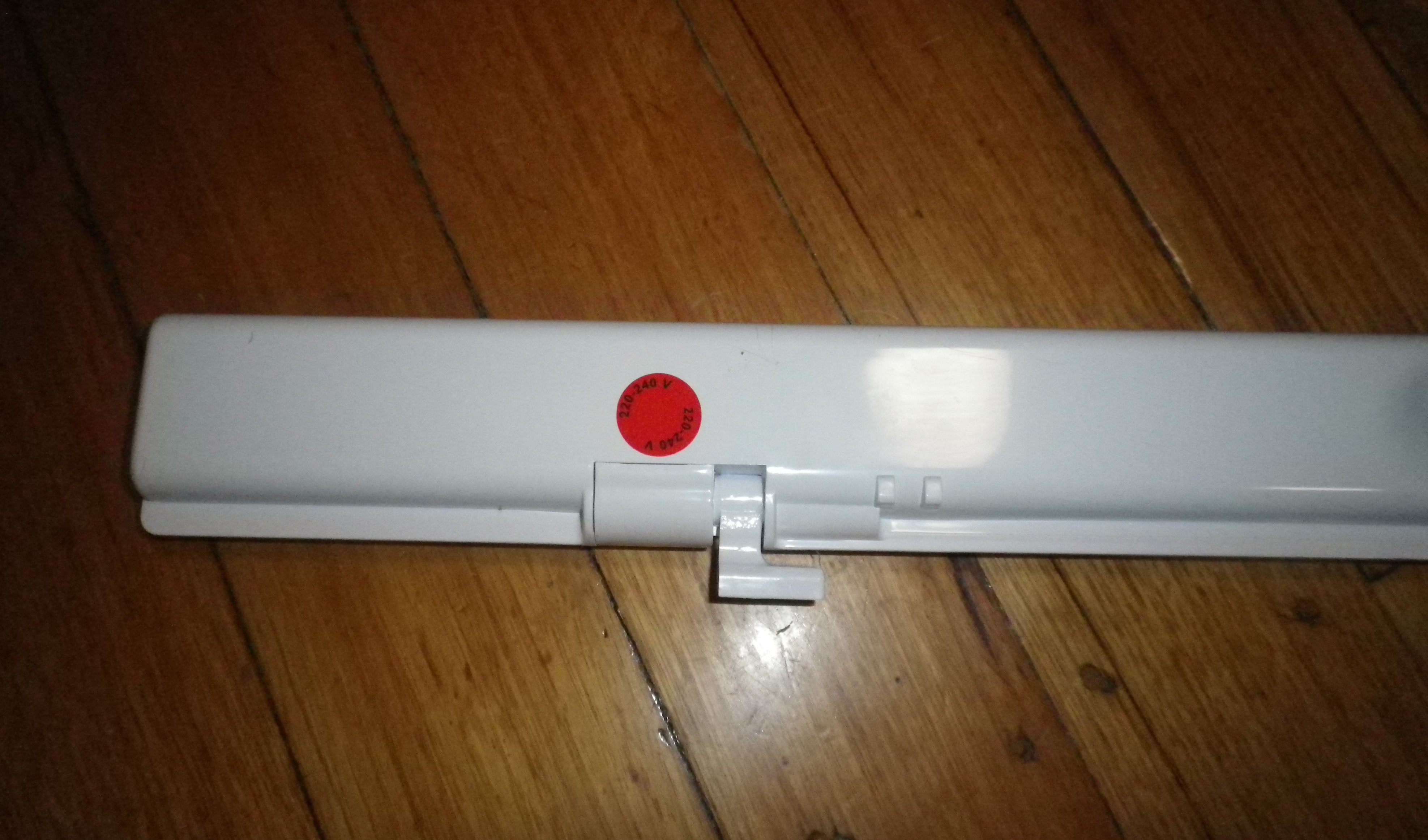 Samsung French Door Centre Closing Bar for SRF527DSLS - Part DA97 - 07661F