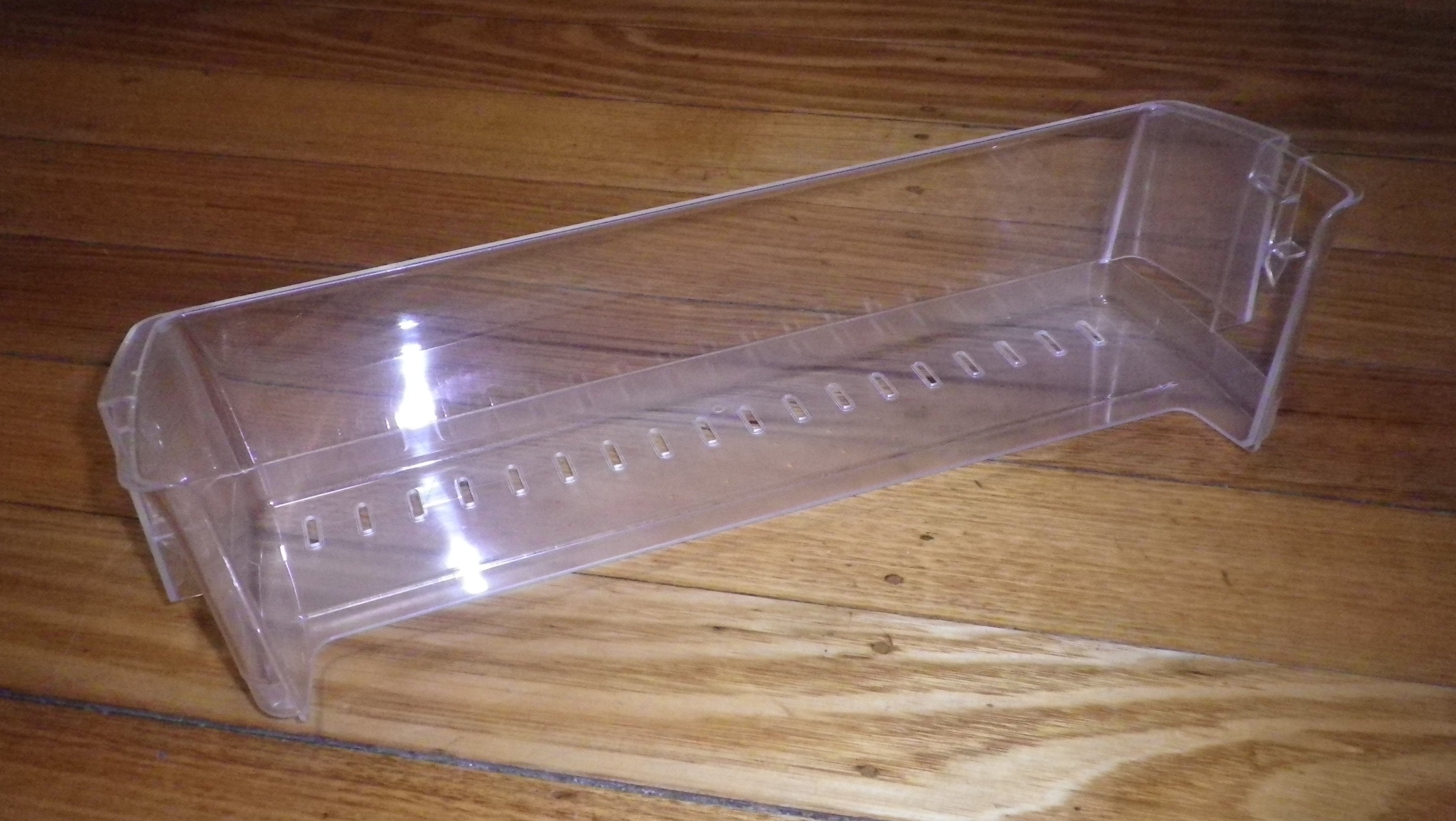 Westinghouse WTB2500WA Compatible Fridge Door Bottle Shelf - Part UPOK - A208CBFA