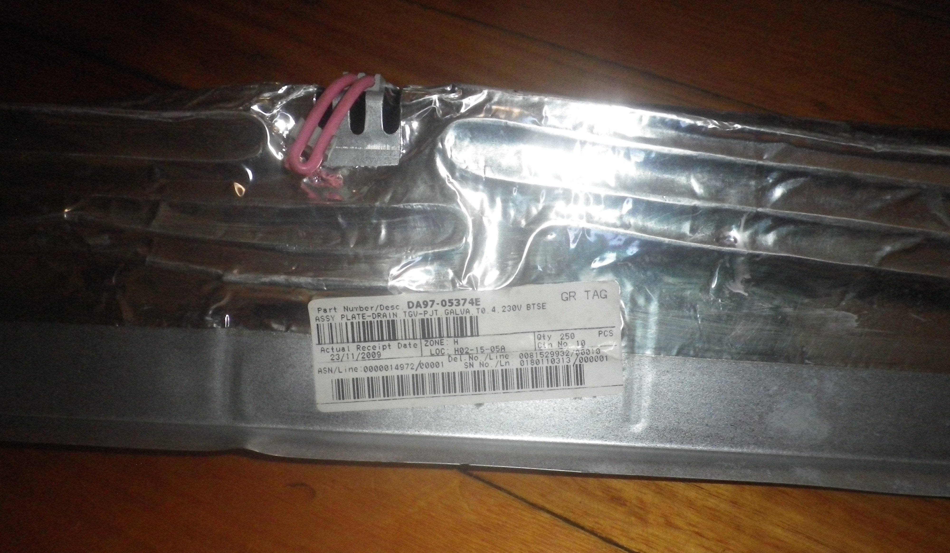 Samsung Aluminium Drain Heater Element for SR394NW and Other Models of Frost-Free Refrigerators - Part # DA97-05374E
