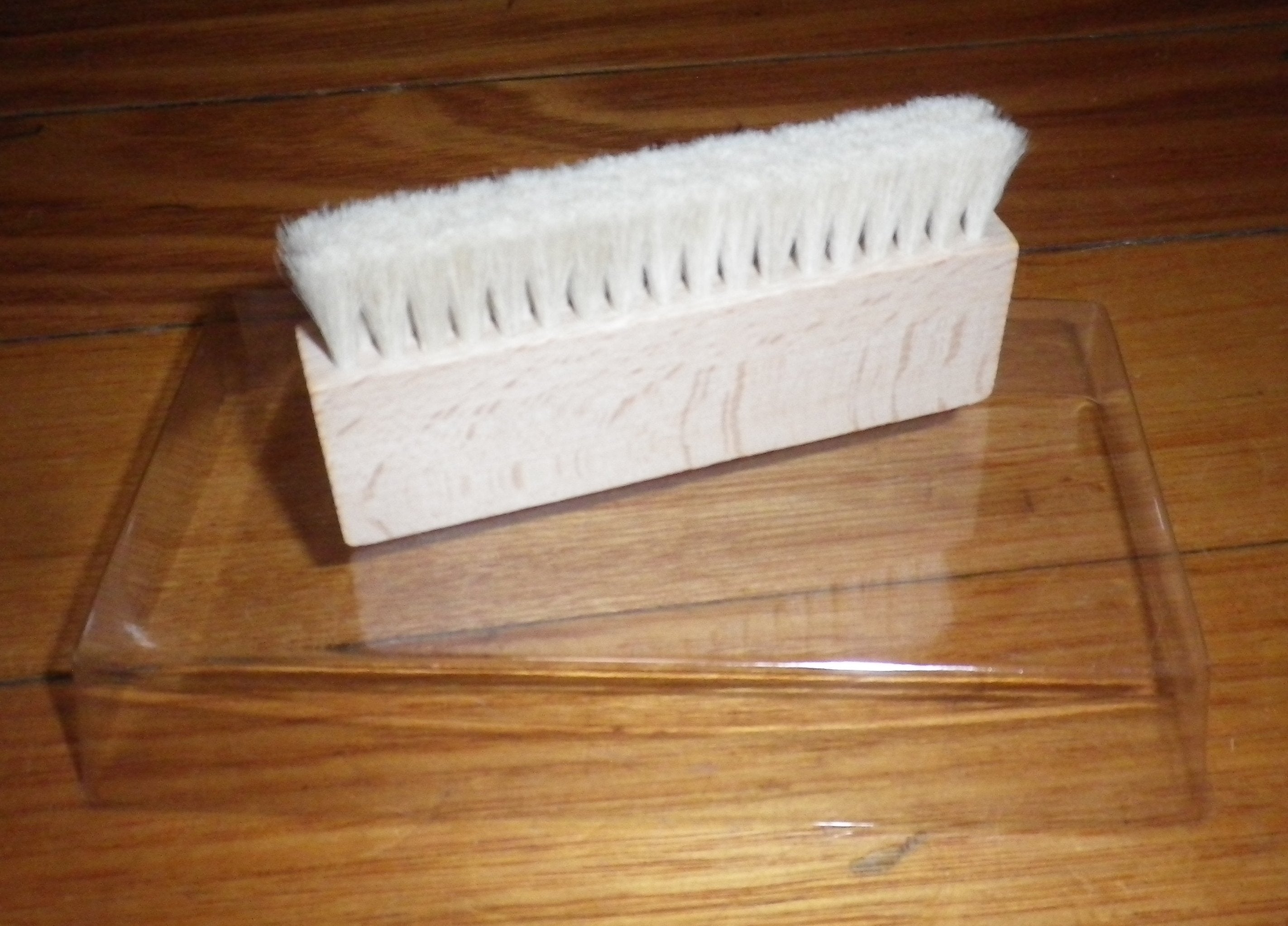 High - Quality Anti - Static Natural Goats Hair Brush for Vinyl Record Cleaning - Model # DC - 600