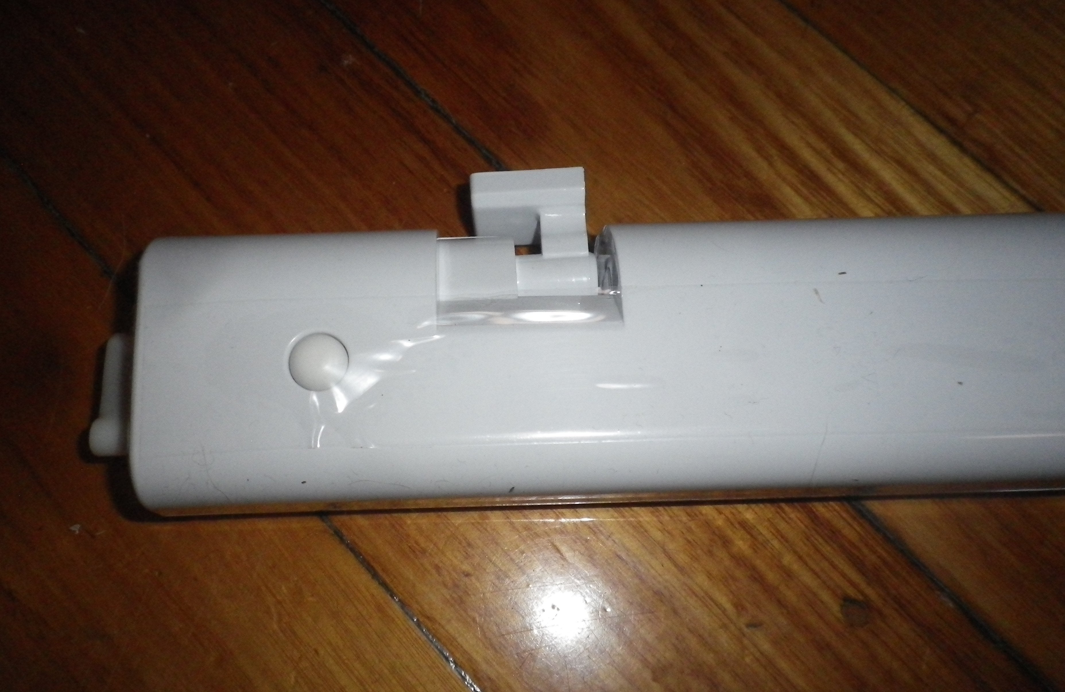 Samsung SRF719DLS French Door Refrigerator Centre Closing Bar Replacement Part # DA97-17722P