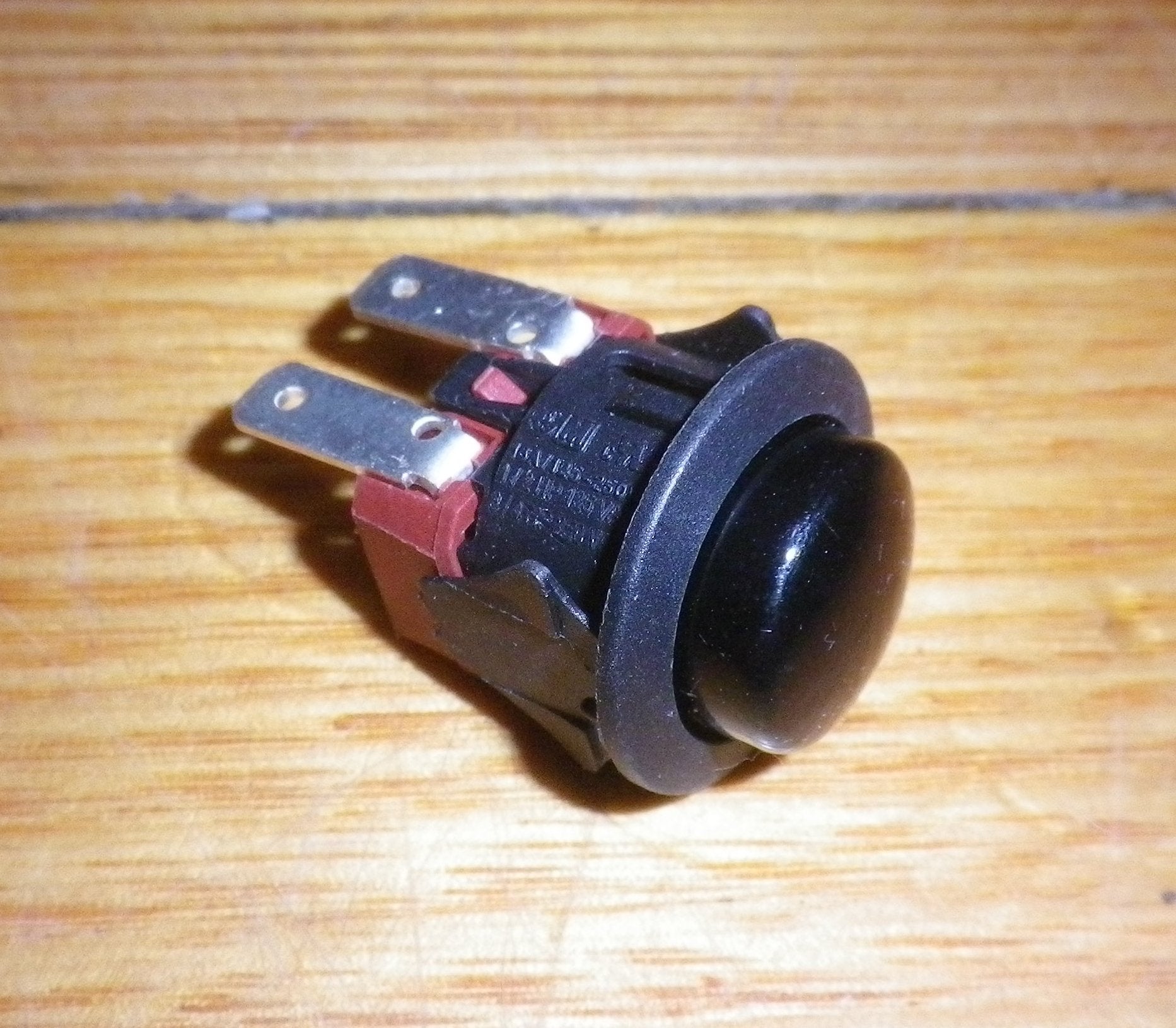High - Quality Chef CFG504SA Gas Stove Oven Light Toggle Switch Replacement Part # 85806091004018 for Oven Lighting Control