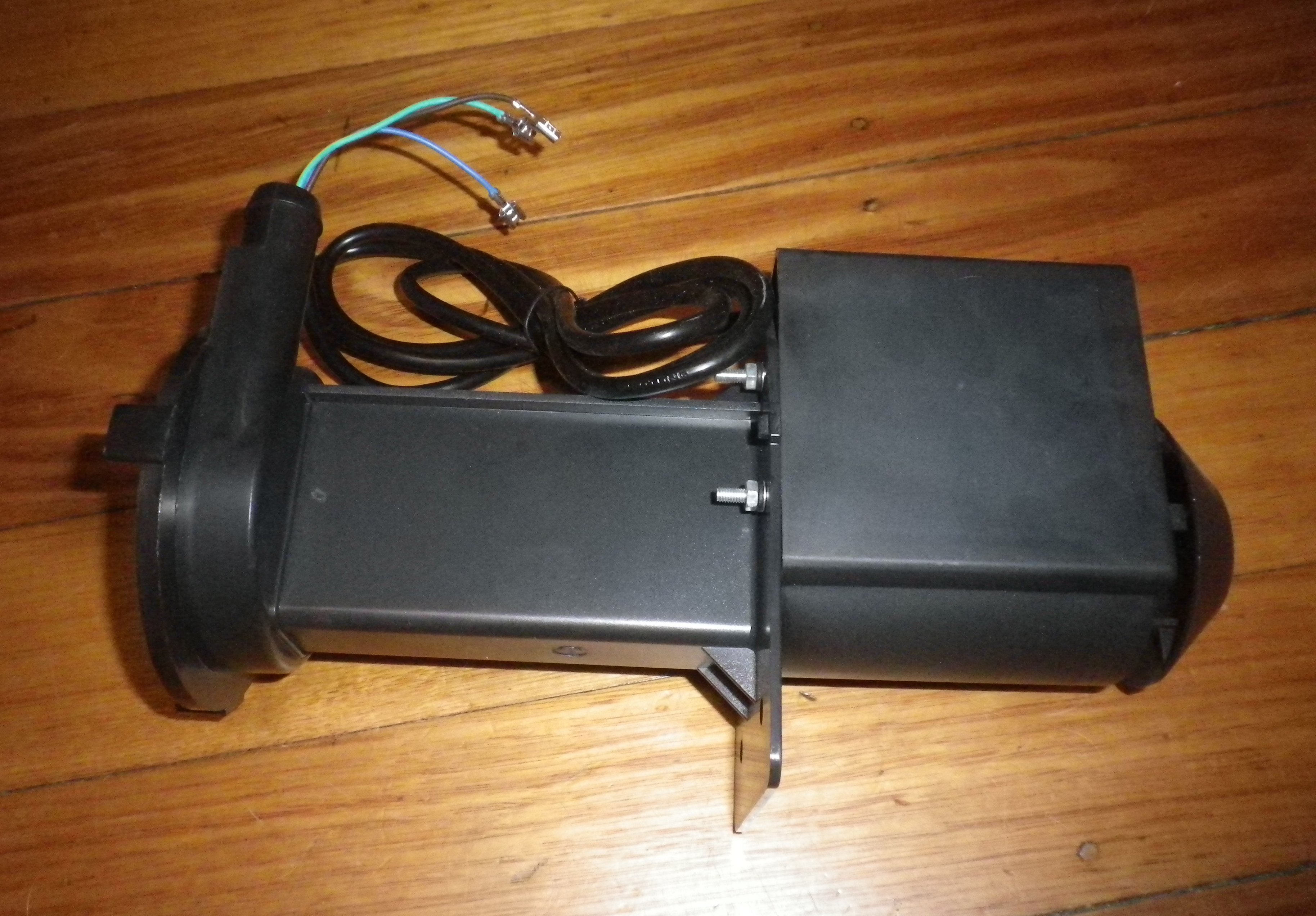 Universal Evaporative Cooler Water Circulation Pump with 30 Litres per Minute Capacity - Part # AC116