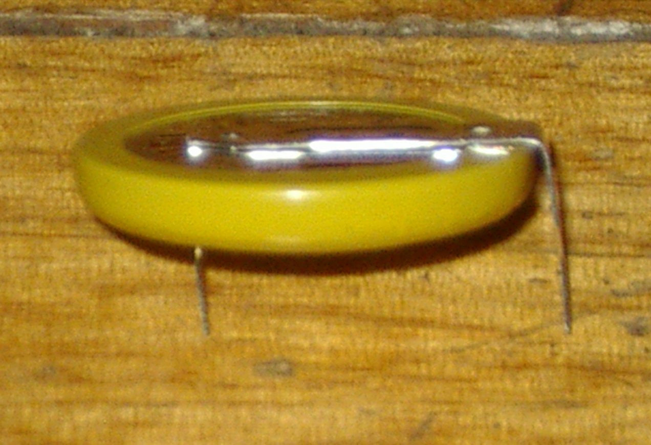 High - Quality CR2032 - 1HS 3 - Volt Lithium Memory Battery Featuring Horizontal Solder Tags