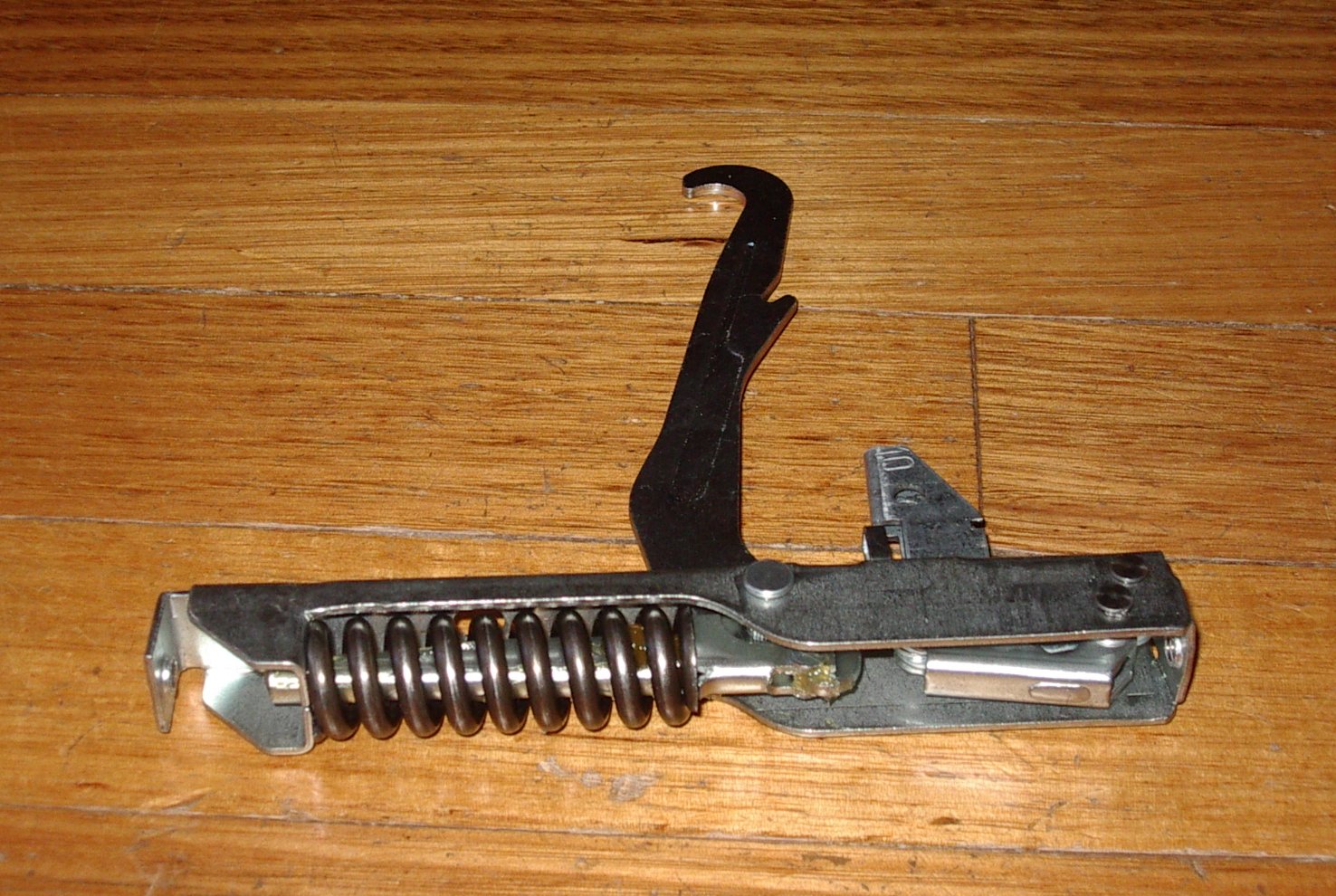 Westinghouse ET431183 Oven Door Hinge for POH967S*01 900mm Ovens