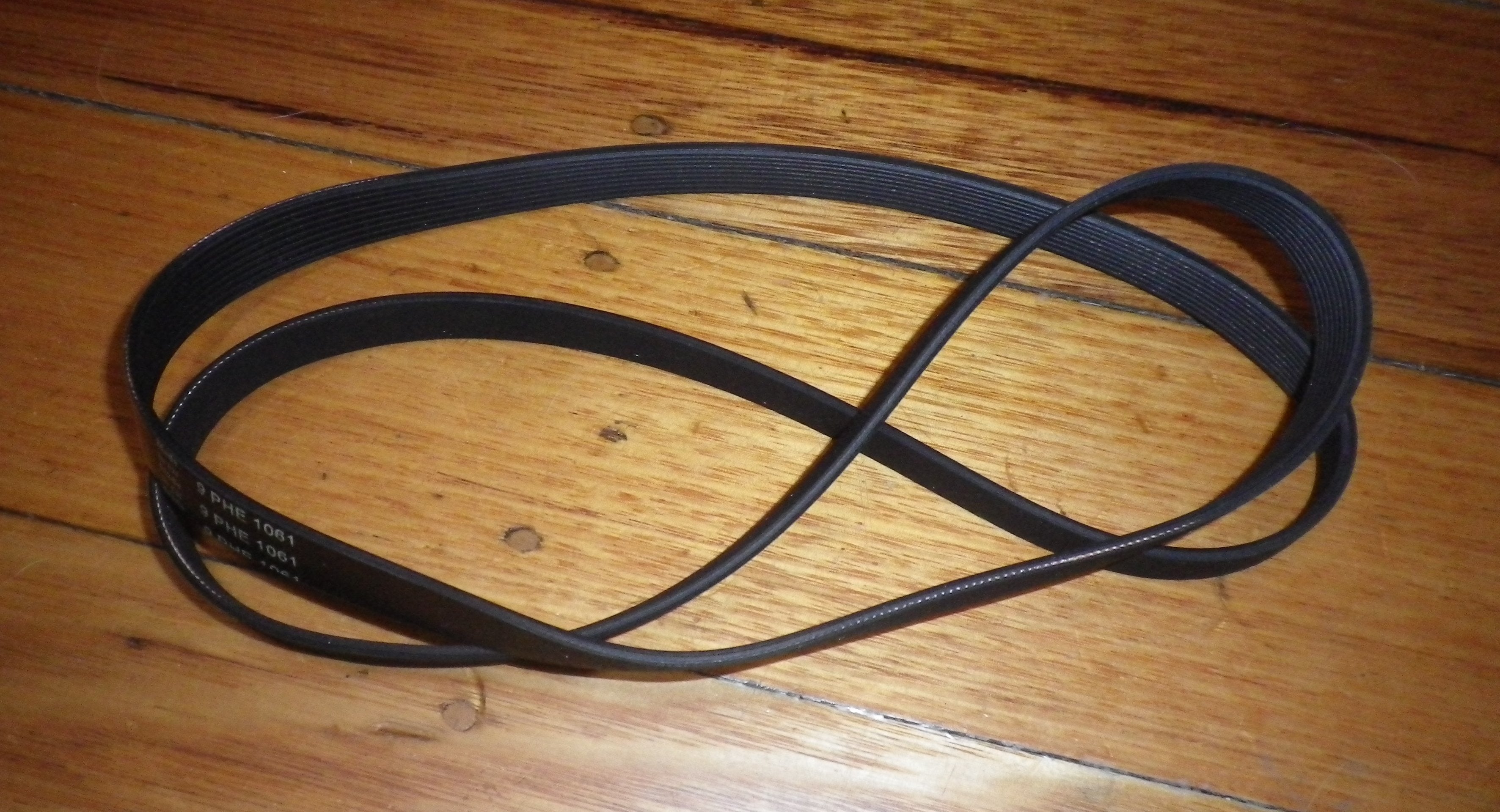 High - Quality Replacement Front Loader Drum Belt (9PHE1601) for Ariston AVXL129 and Indesit Washing Machines - Part # C00095888