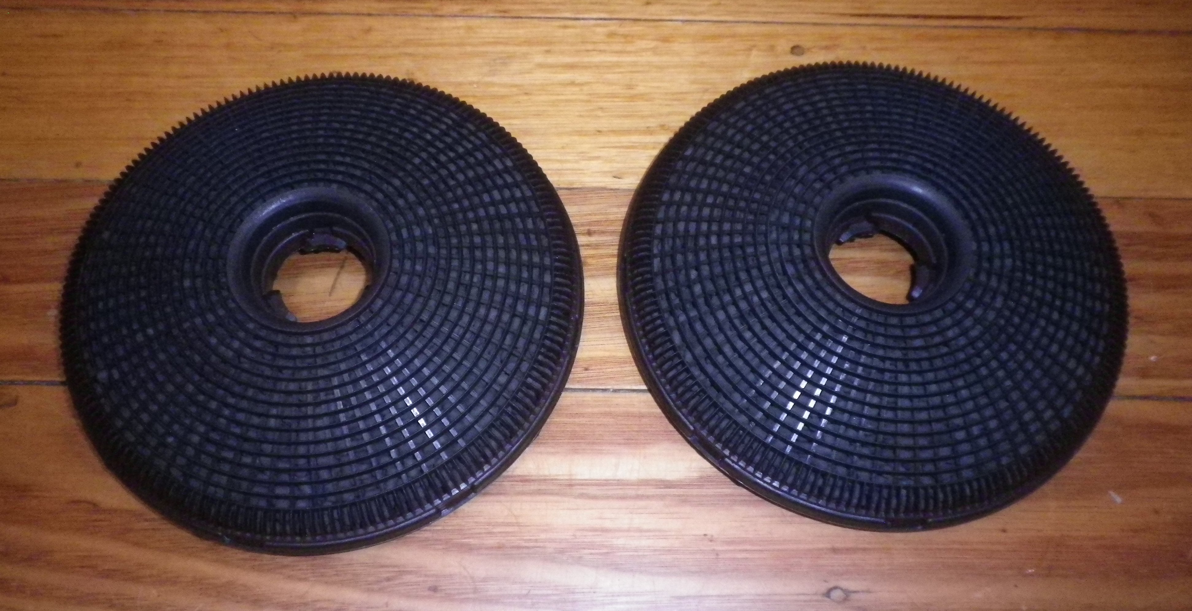 AEG, Smeg, Omega Round Activated Charcoal Rangehood Filters (Pack of 2) - Part # 902979877