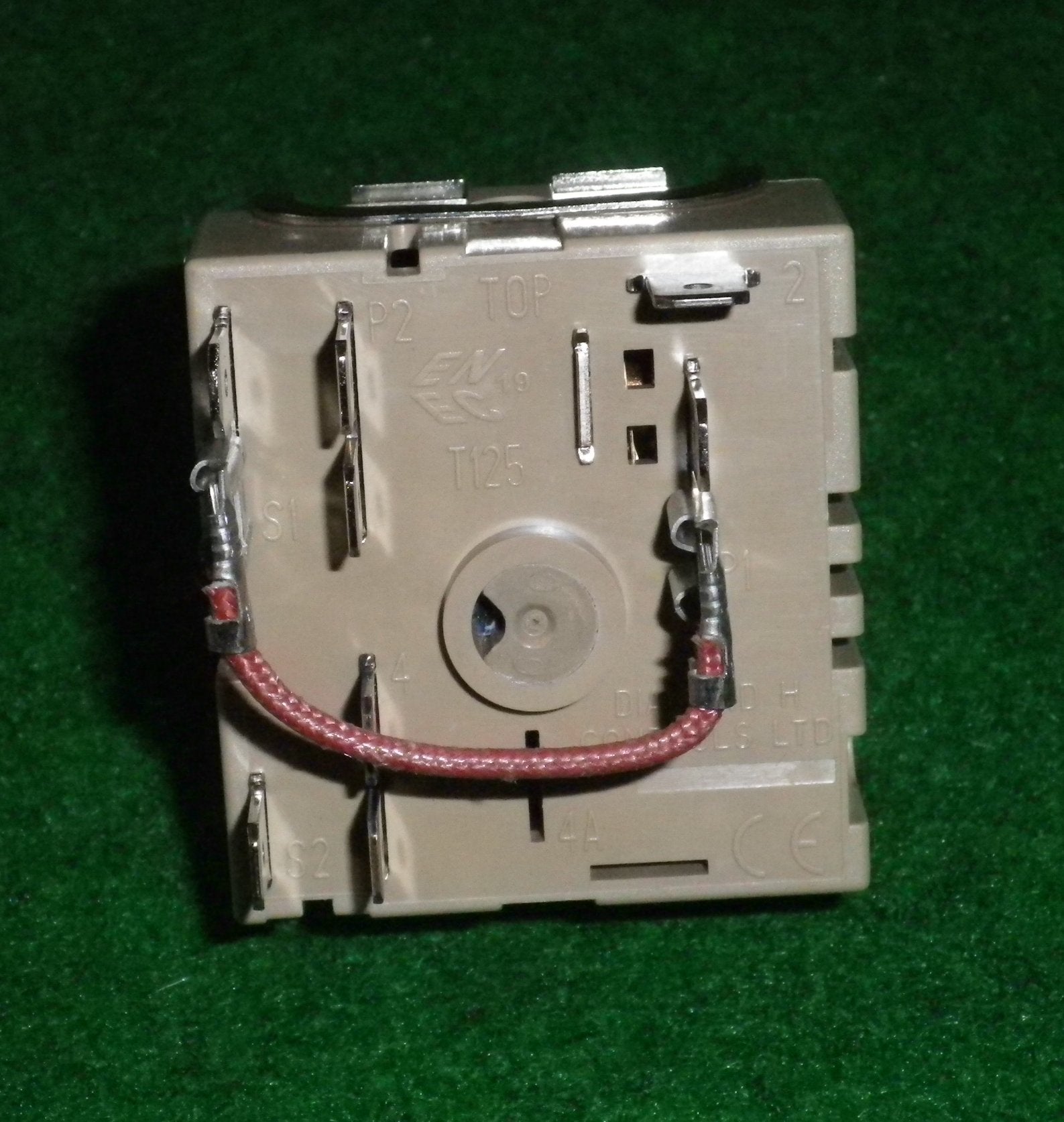 Universal Double Pole Hotplate Infinite Simmerstat Control Switch - Part No. 4055980645, 45ER - K Suitable for Multiple Appliances