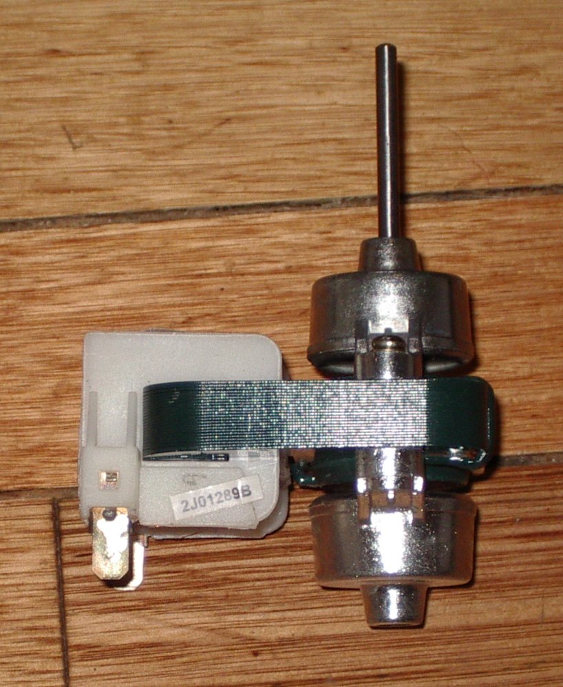 Compact Universal Korean-Style Evaporator Fan Motor - Part RF039A