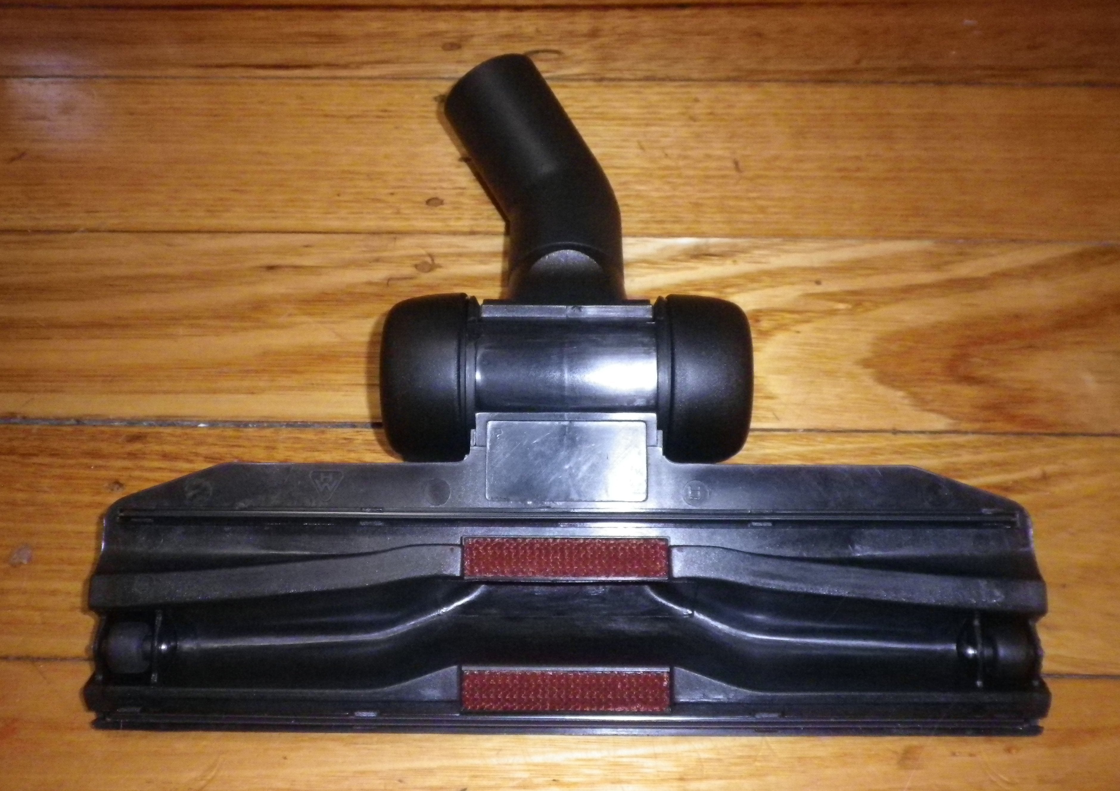 High - Quality Wessel Werk 35mm Low - Profile Gulper Vacuum Floor Tool FTW135 - 3