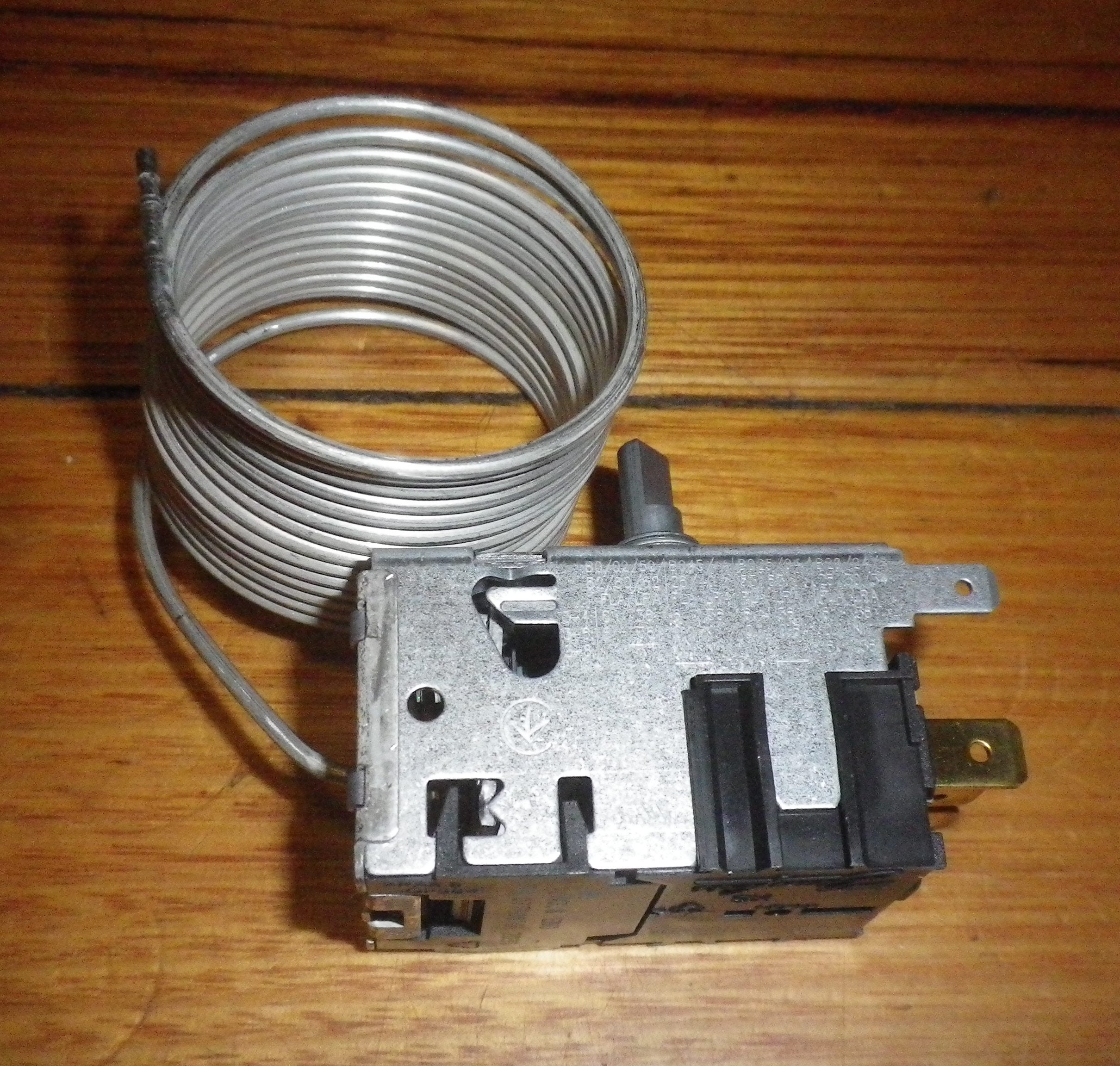 Danfoss Universal 077B7008 Bottle and Water Cooler Thermostat Kit