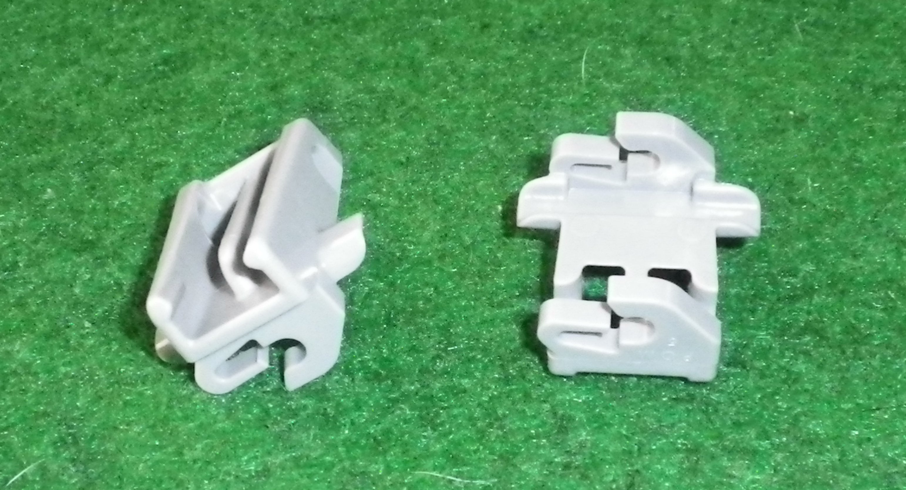 Bosch SMS and SMU Series Dishwasher Upper Basket Rack Clips (Pack of 2) - Part # 611474