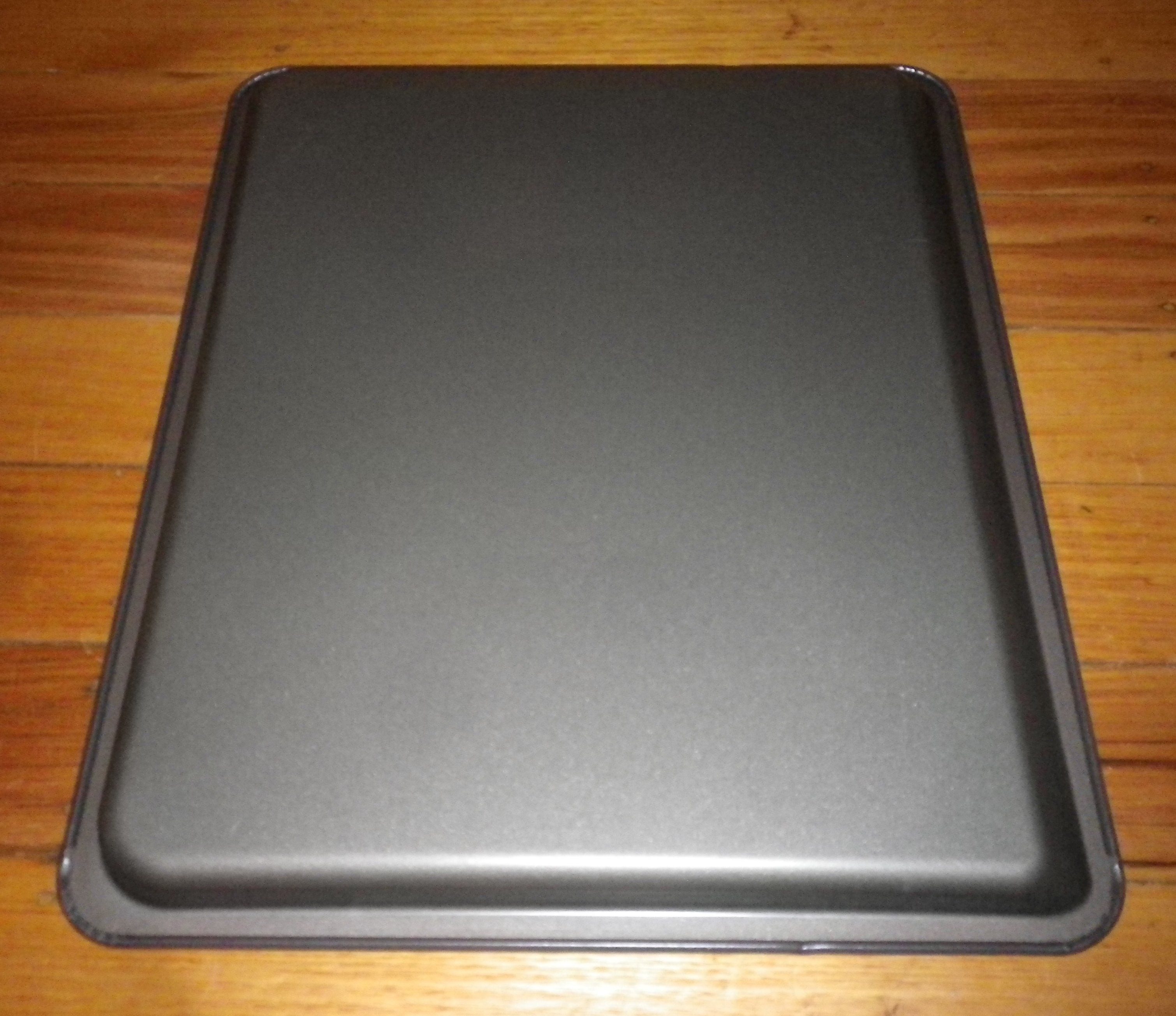 AEG High - Quality Enamel Oven and Grill Dish, Ideal Baking Tray with Dimensions 466mm x 385mm x 23mm - Part Number ACC112