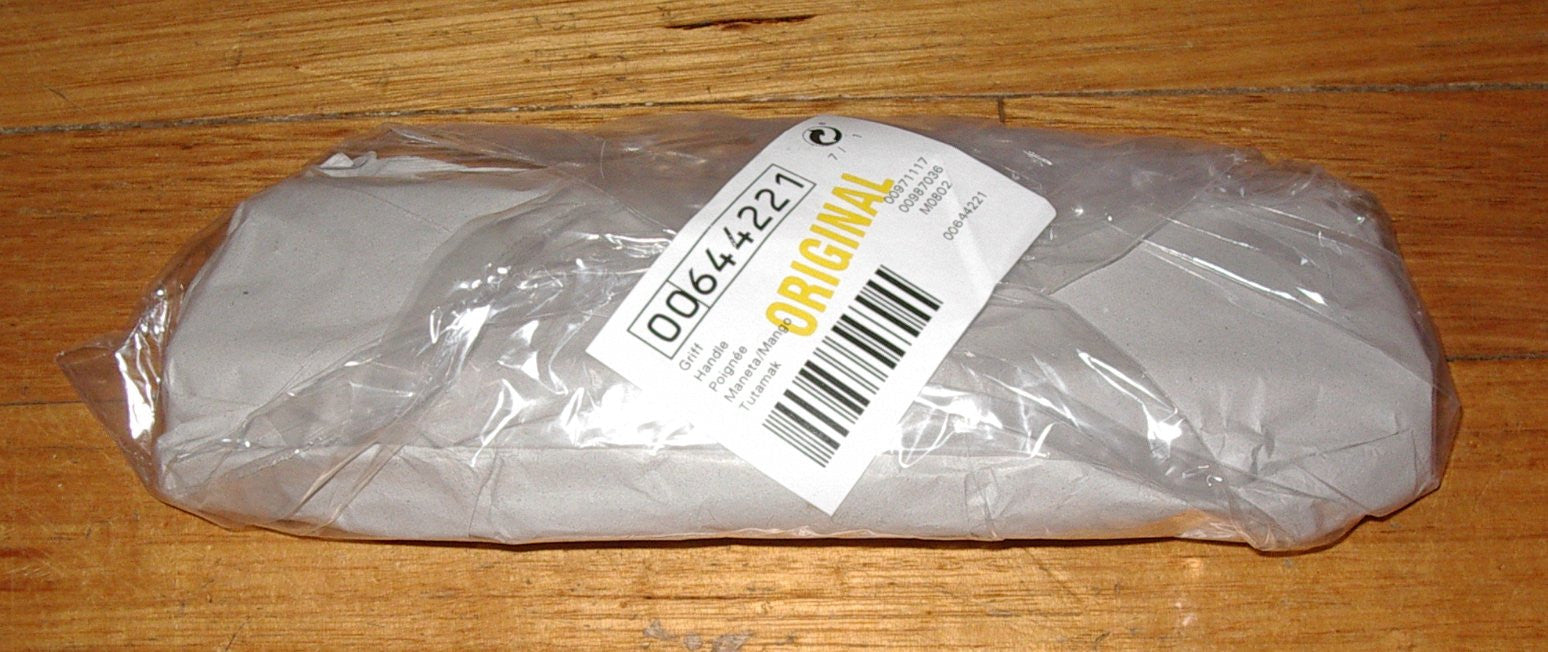 Bosch Maxx Sensitive White Clothes Dryer Door Handle - Part # 644221