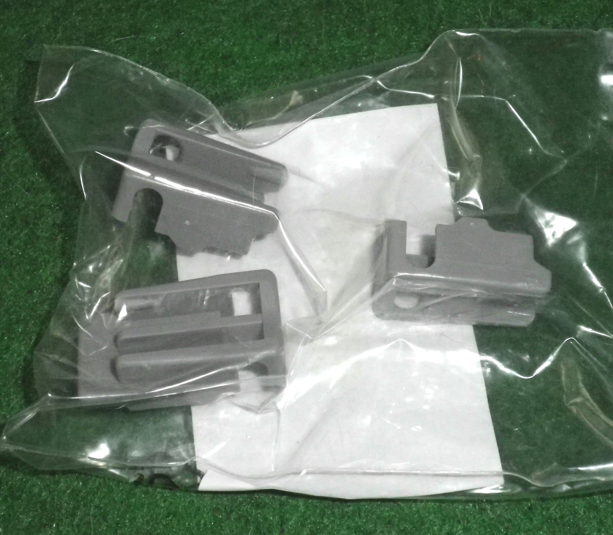 Bosch SGS, SGU Series Upper Dishwasher Basket Rack Clips (Pack of 3) - Part # 418674