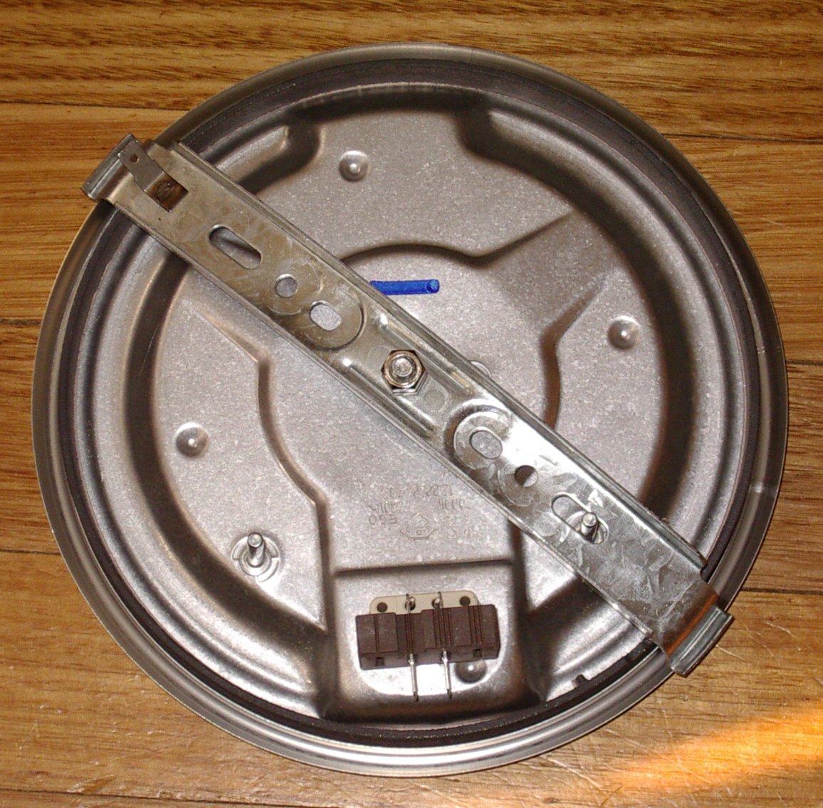 Westinghouse Chef 180mm Large 2000-Watt Solid Wired-in Electric Hotplate for Stoves - Part # 0122004452