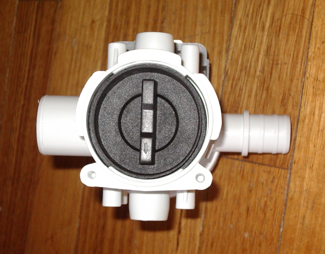 Universal Front Loader Electric Pump with Housing - Part # UNI279