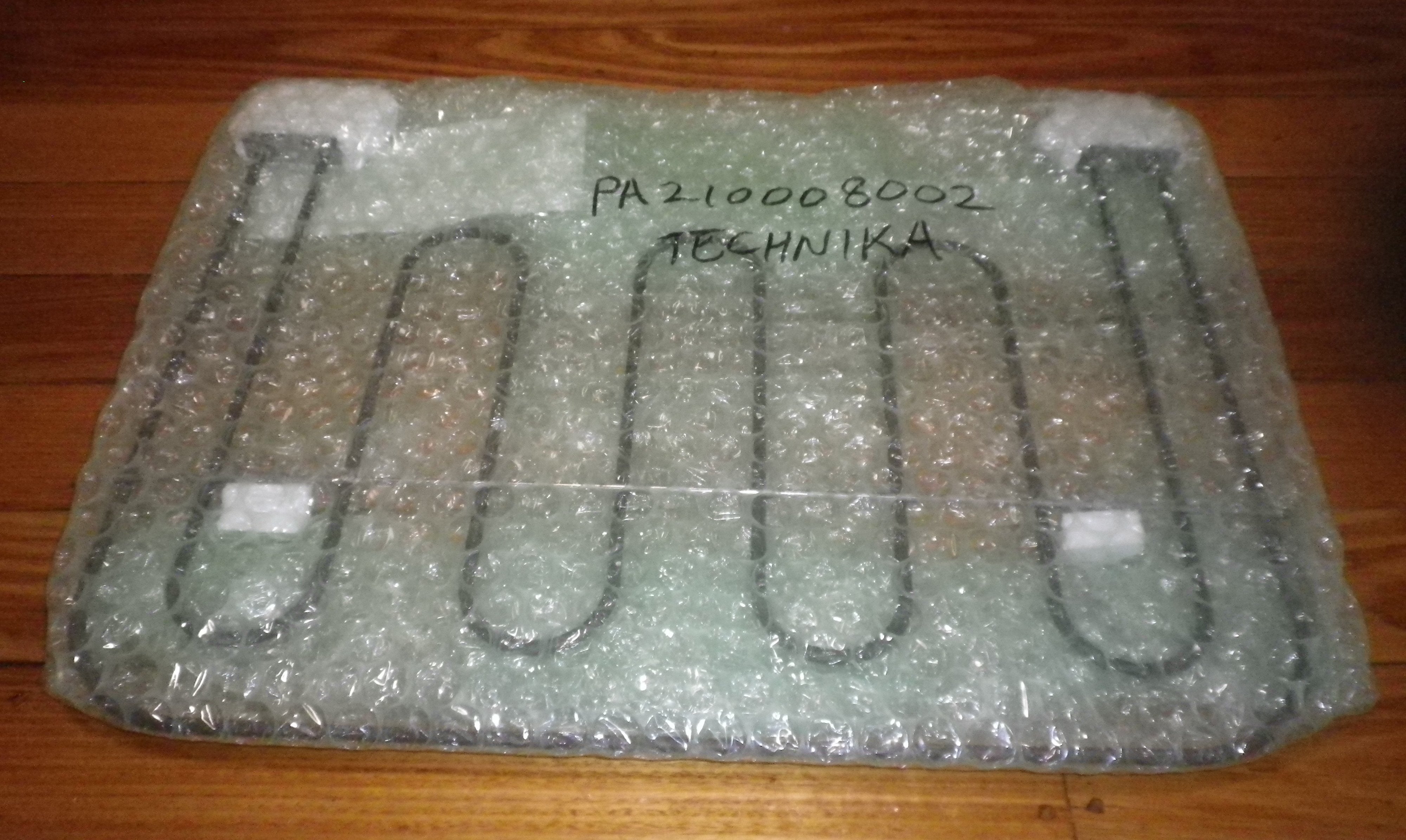 Technika 2900W/2200W Top Oven Element with Crossbar - Part #30101200063