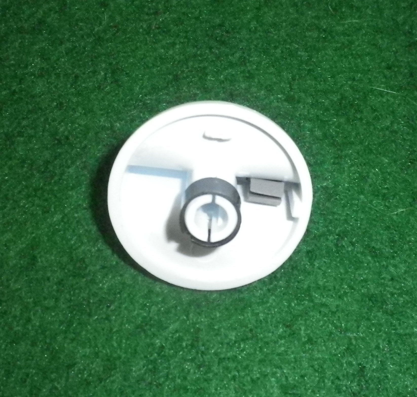 Set of 7 Fisher Paykel White Stove Control Knobs for RA535EW - Part FP572424P