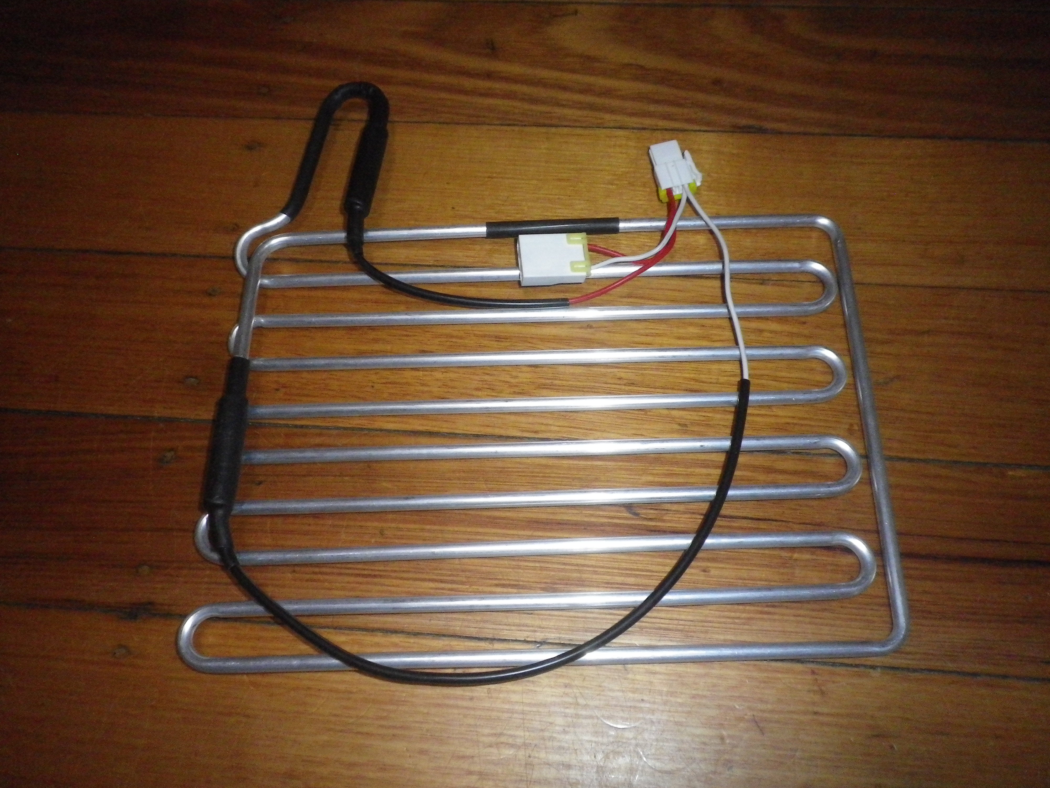 Genuine Samsung Compatible 120-Watt Aluminium Defrost Heating Element for Frost-Free Refrigerators - Part # DA81-01691A