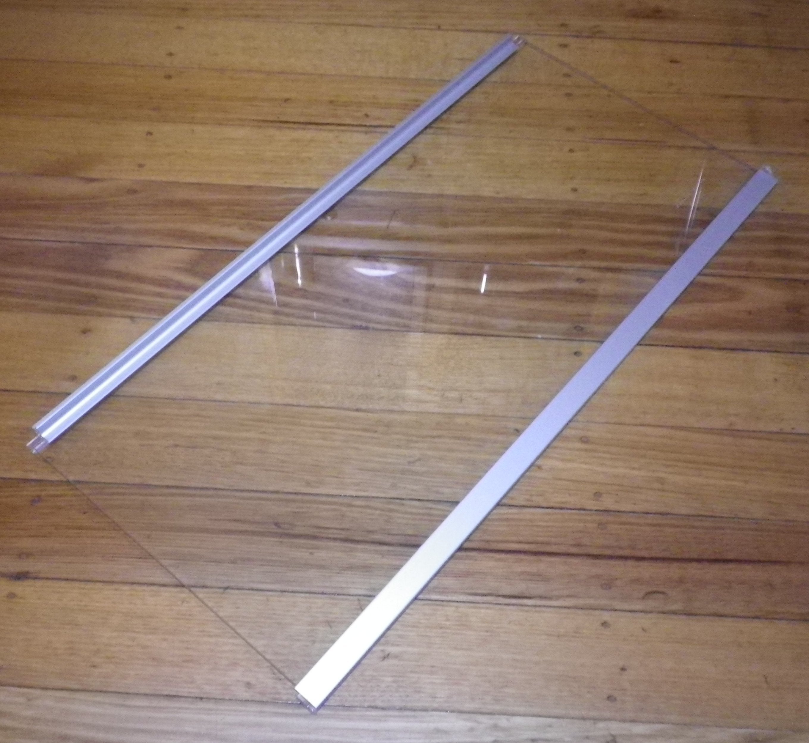 Fisher & Paykel 790 Series Genuine Glass Fridge Shelf - Part # FP836751P
