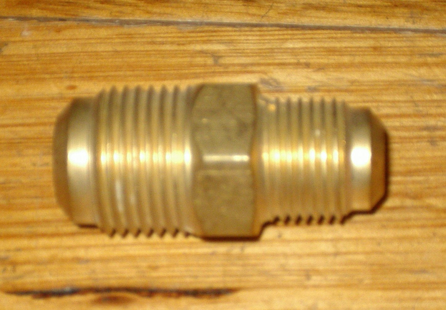 1/2 to 3/8 Brass Flare Reducing Union Kit with Flare Nuts - RF703KIT