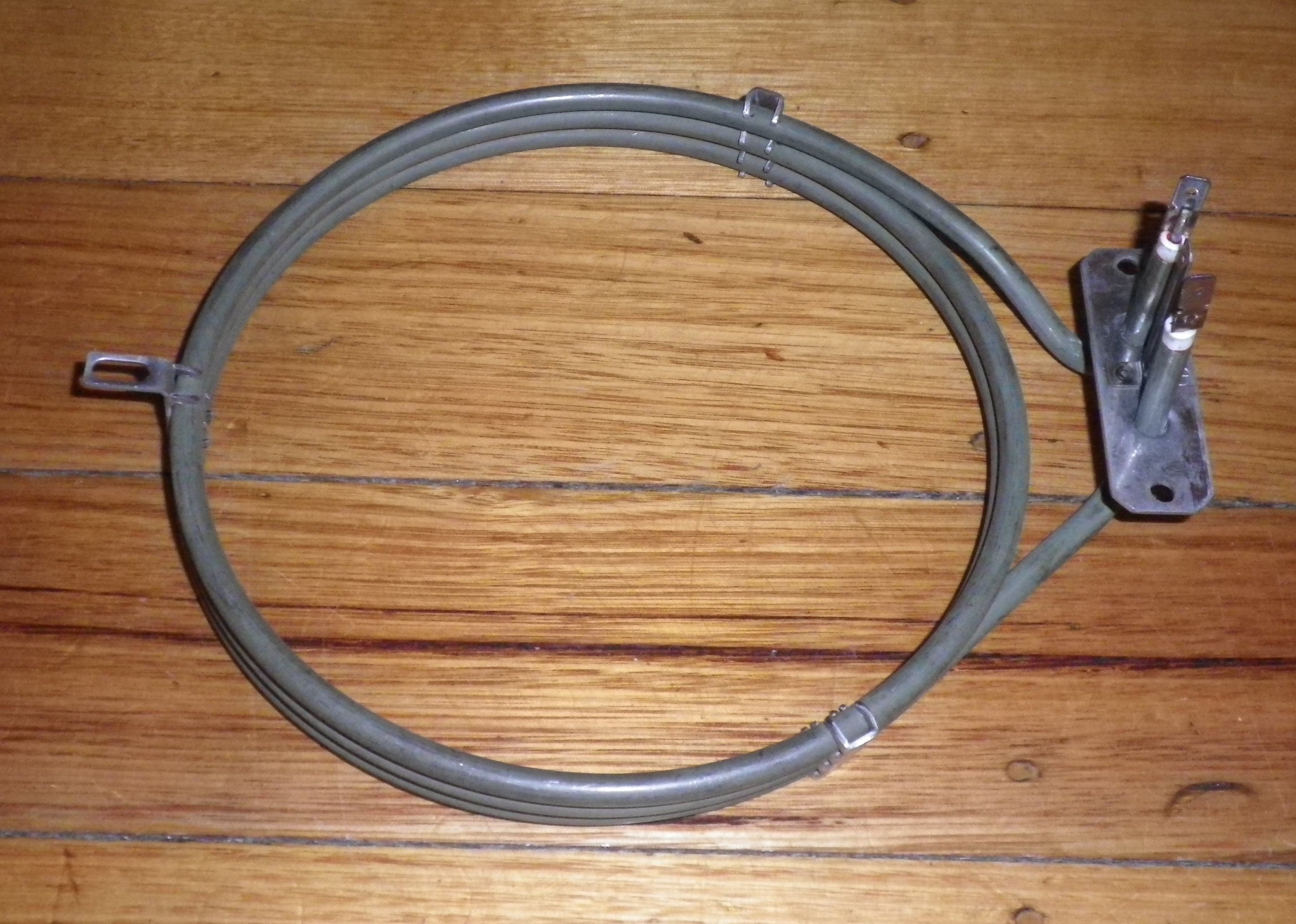 Technika-Compatible 1800-Watt High-Power Triple Loop Fan Forced Oven Heating Element - Part Number SE328