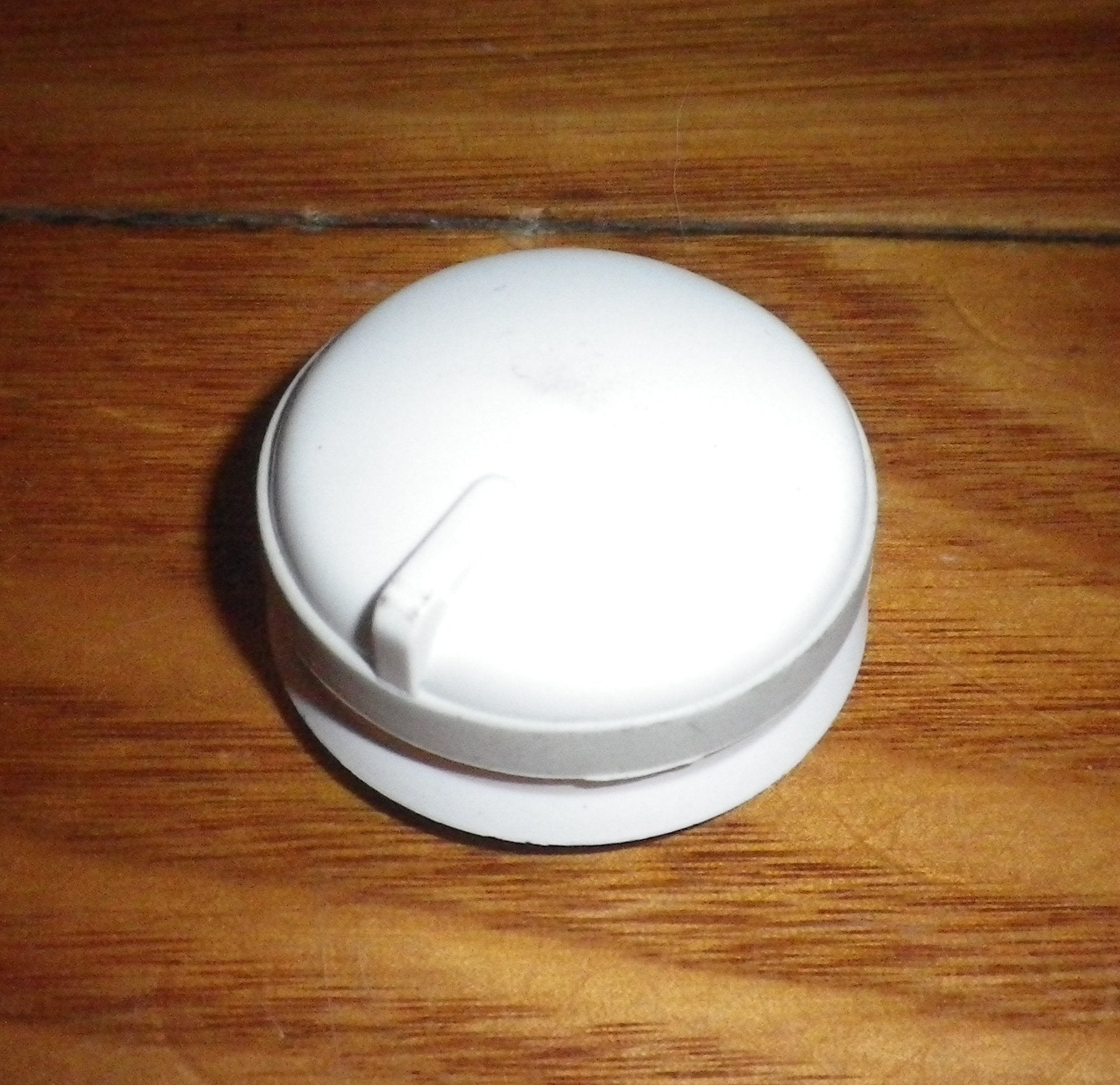 Westinghouse Brand New White Cooktop Burner Control Knob Replacement Part - Part Number 0019007707