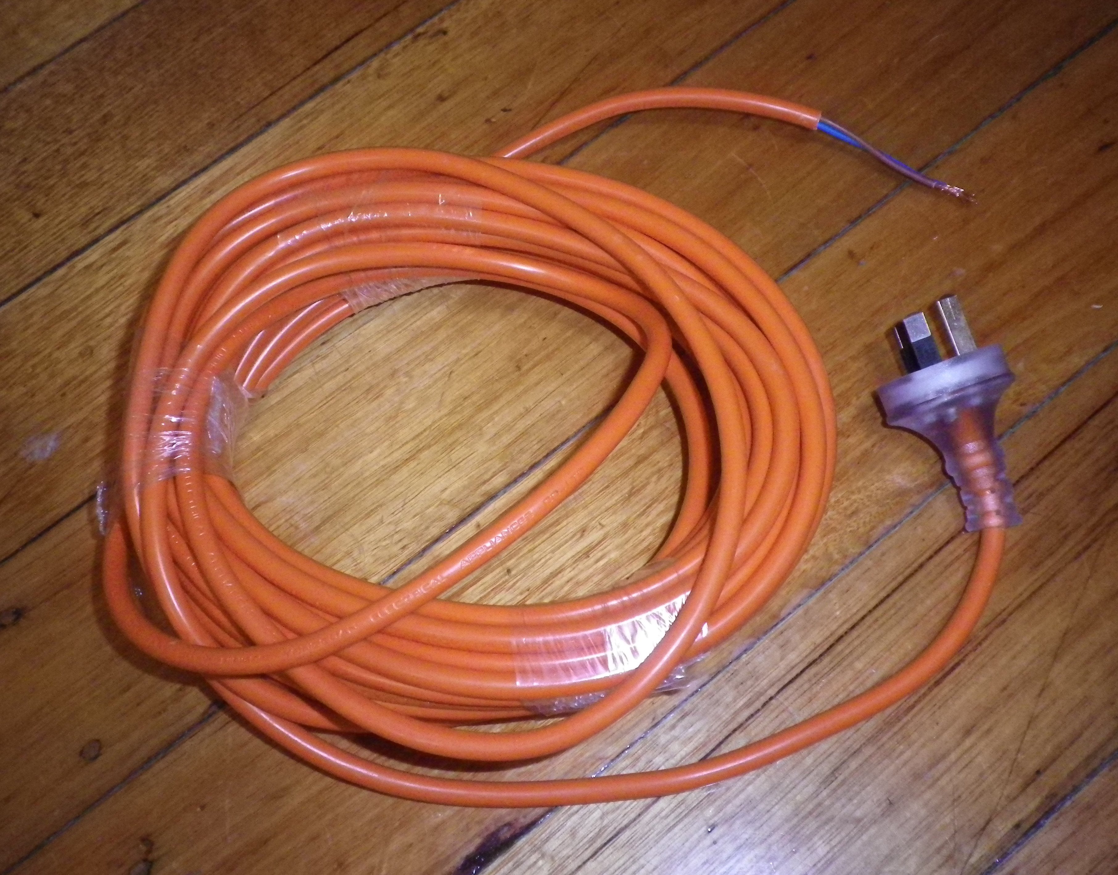 15 - Meter Round Orange Two - Wire Vacuum Cleaner Mains Power Cord and Plug, Part Number CR1510 - 2