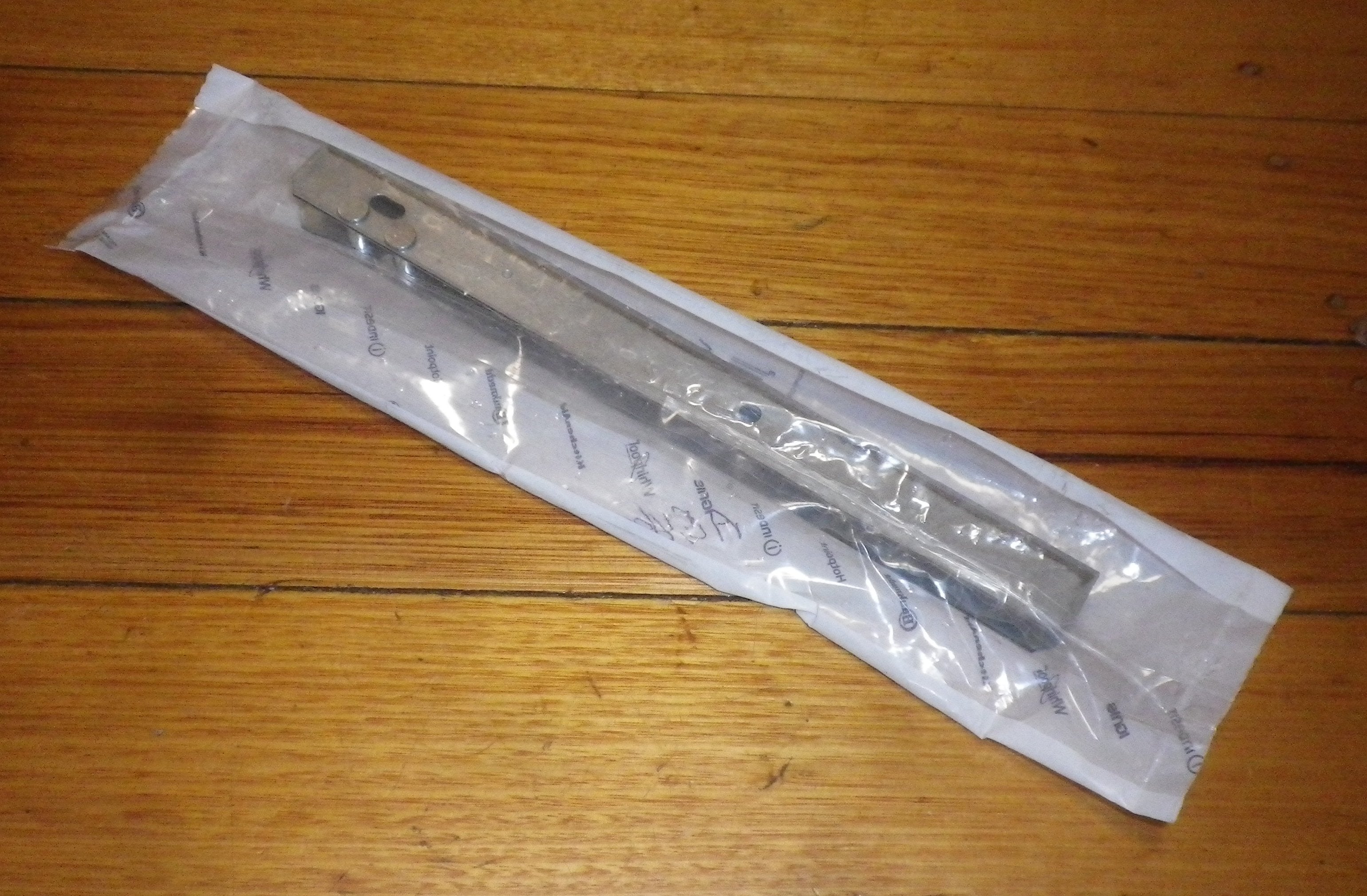 Ariston and Whirlpool Compatible Oven Door Hinge Support Bracket - Replacement Parts # A271825, 482000031064 for Oven Door Assembly