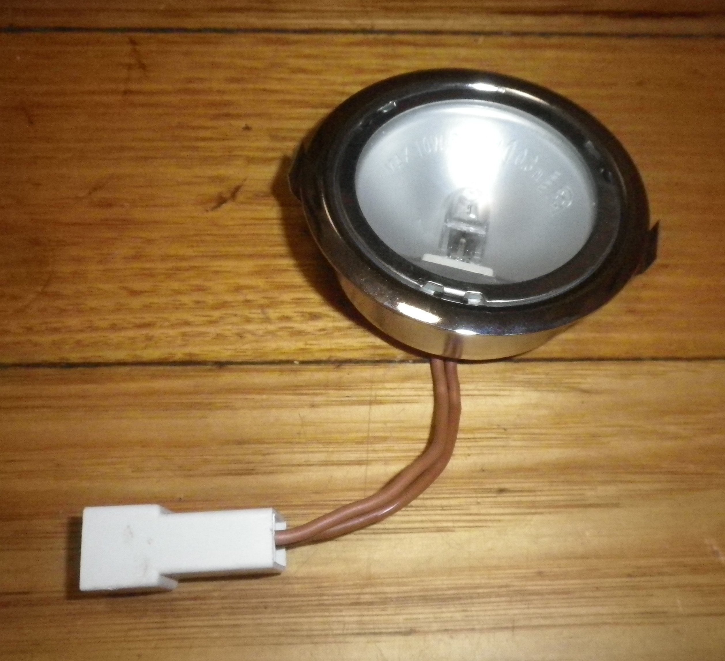 Whirlpool 10-Watt 12-Volt Halogen Light Assembly for Rangehoods - Part # SE372 (Similar to ZIK7)