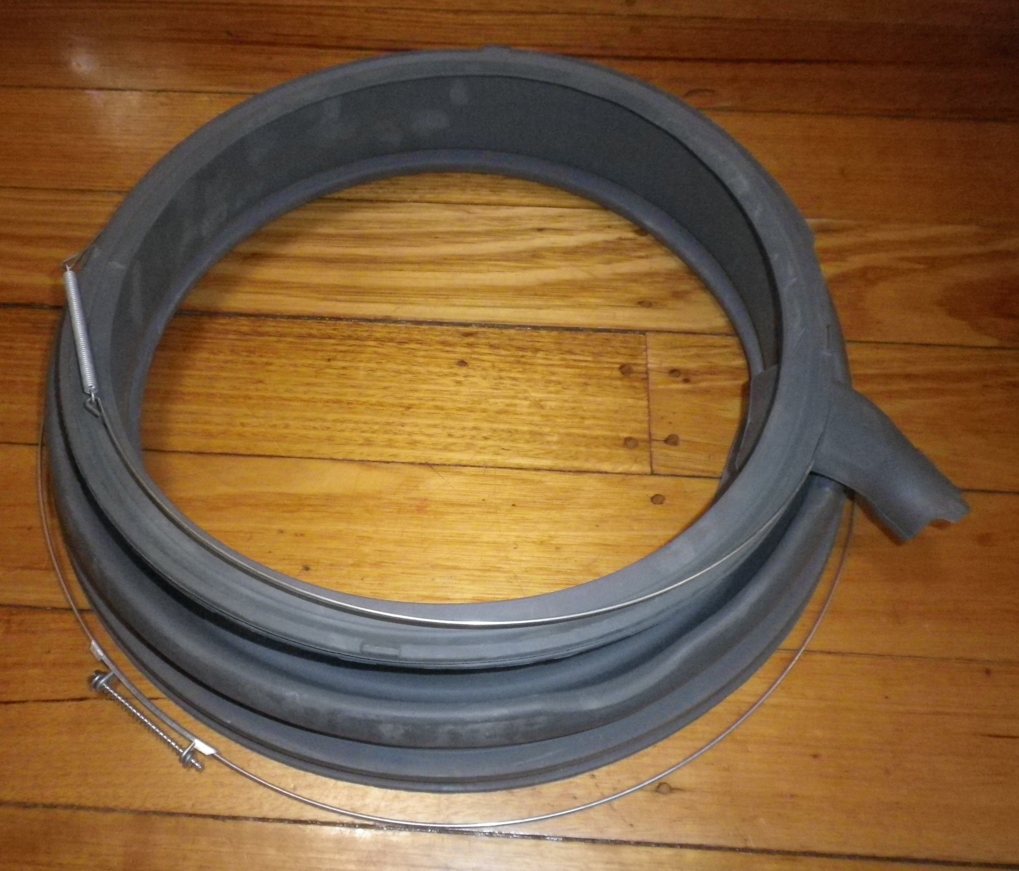 Bosch Logixx 8 Front Loader Grease - Resistant Door Gasket with Tube, Part # 680769