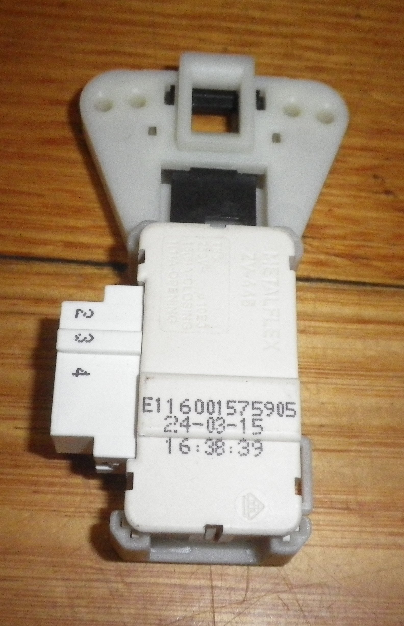 Ariston, Hotpoint, Indesit Front Loader High - Quality Door Interlock Switch - Part # C00085194, A085194