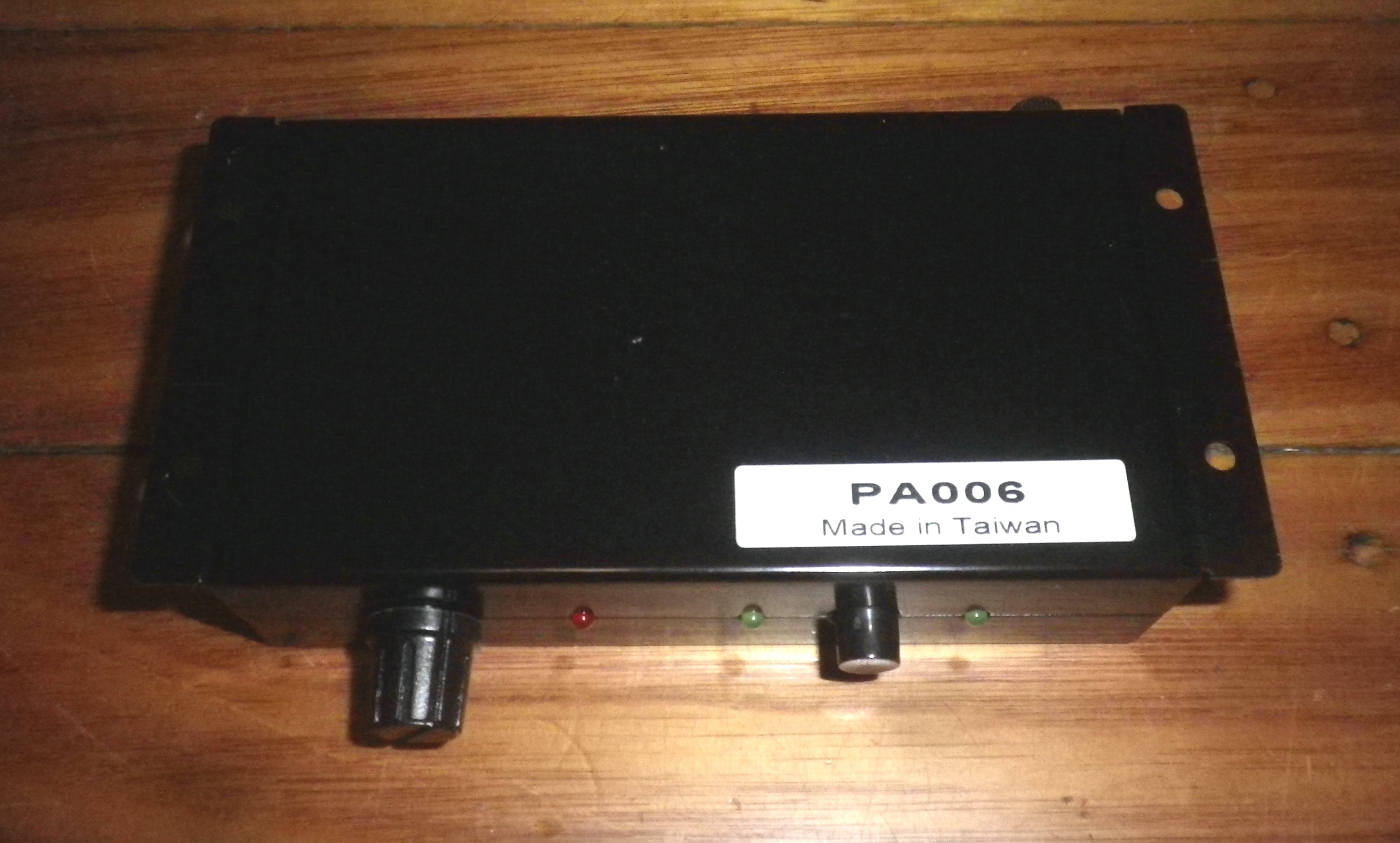 ProLink High - Quality Auxiliary and RIAA Phono Magnetic Cartridge Preamplifier for Turntables - Model PA006