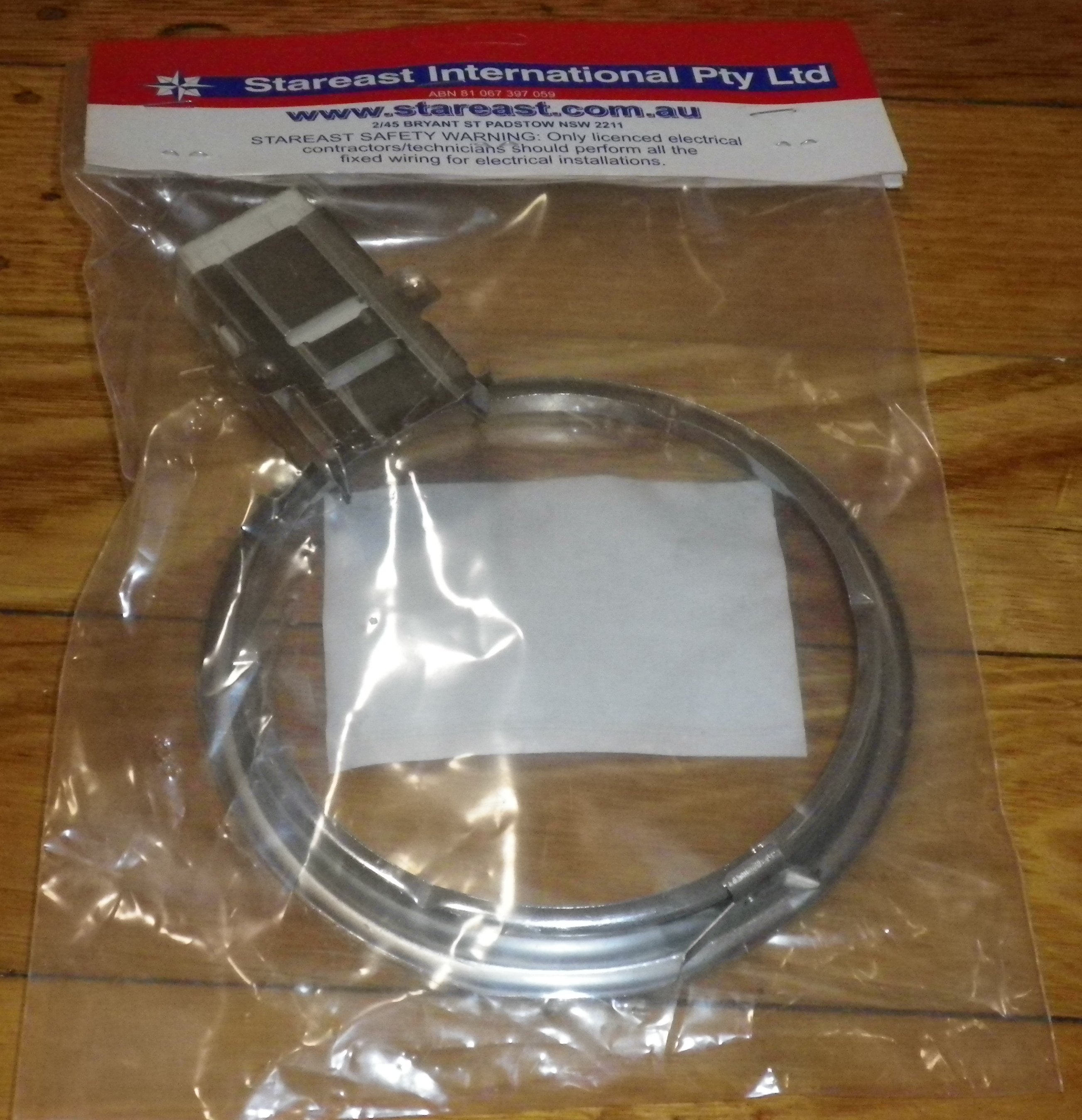 Chef 145mm Stove Trim Ring and Receptacle Socket - Part Number SE38B