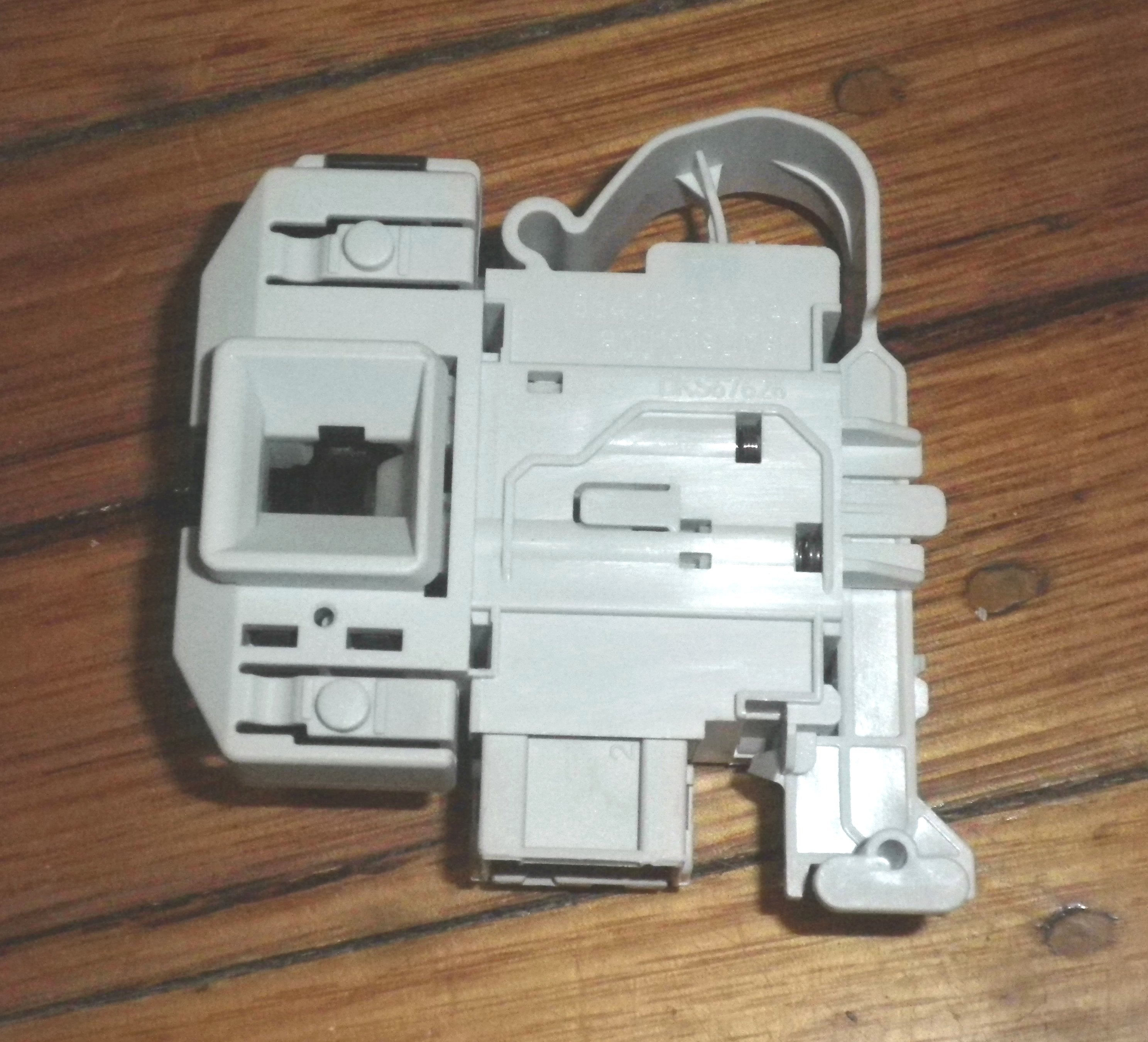 Bosch Front Load Washer Door Interlock Switch - Compatible with Multiple Bosch and Siemens Models, Genuine Part # 638259, 00638259