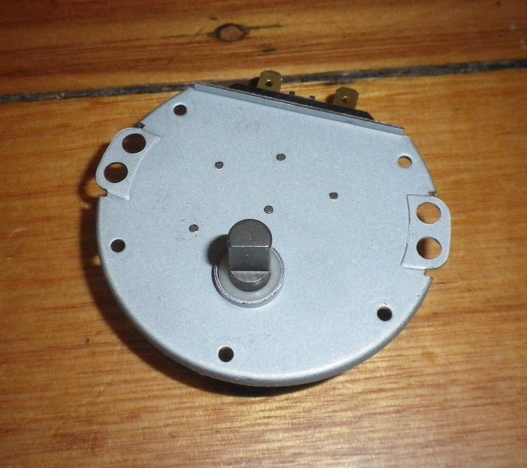 Samsung 240VAC SSM-16HR Turntable Motor for Microwave - Part DE31-10170B