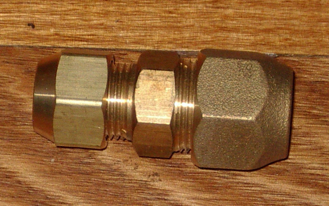 Refrigeration Brass 3/4 SAE to 5/8 SAE Flare Reducing Union Set with Flare Nuts - Part # RF707KIT