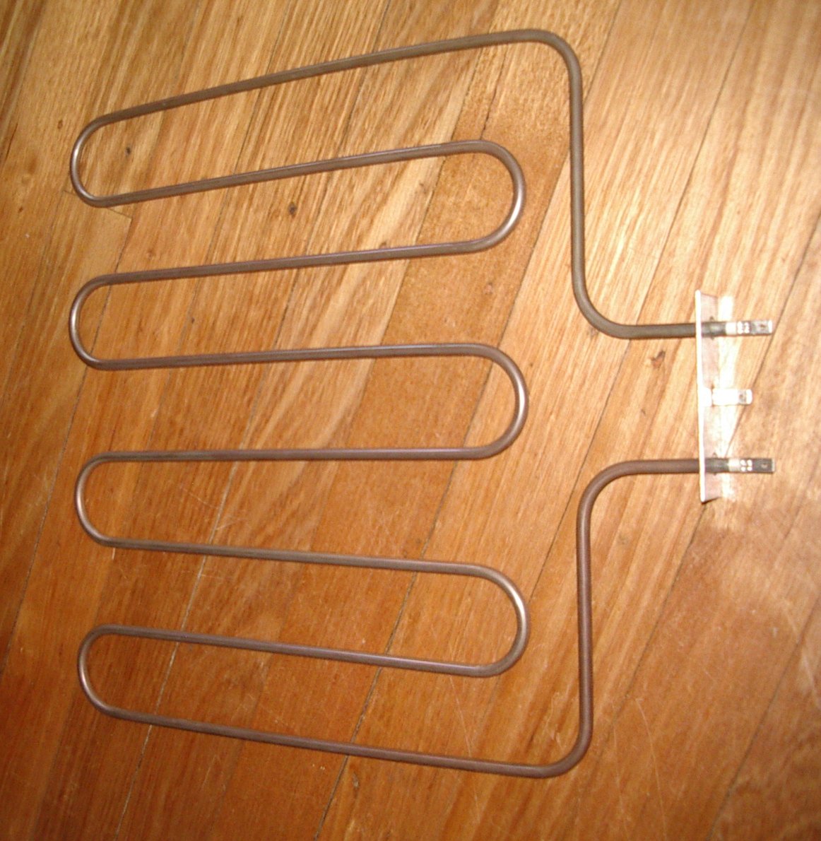 Fisher & Paykel 1300W Grill Element - Replacement Part FP542657P