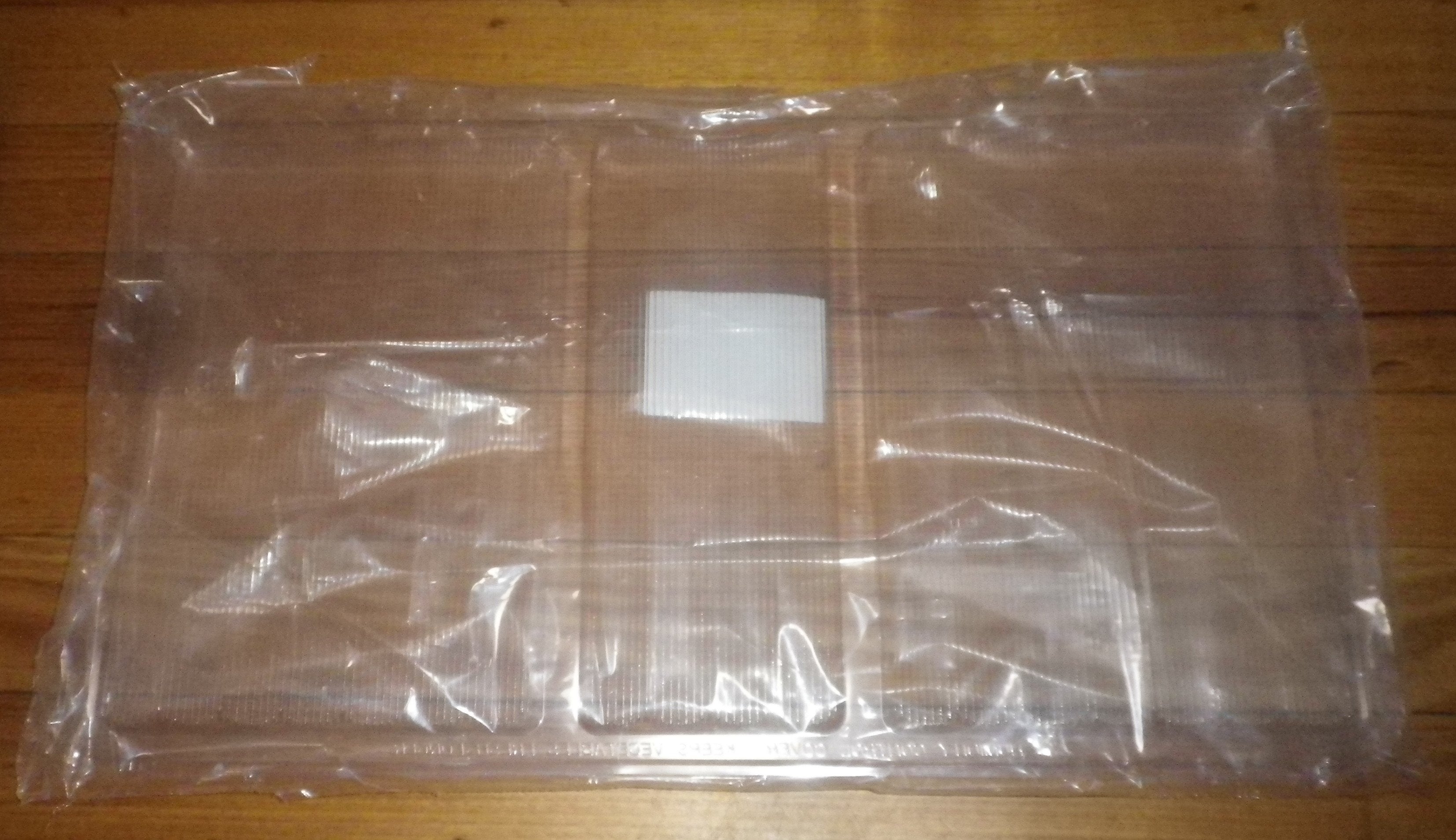 Fisher & Paykel 790 Series Fridge Plastic Humidity Control Cover - Part # FP836574