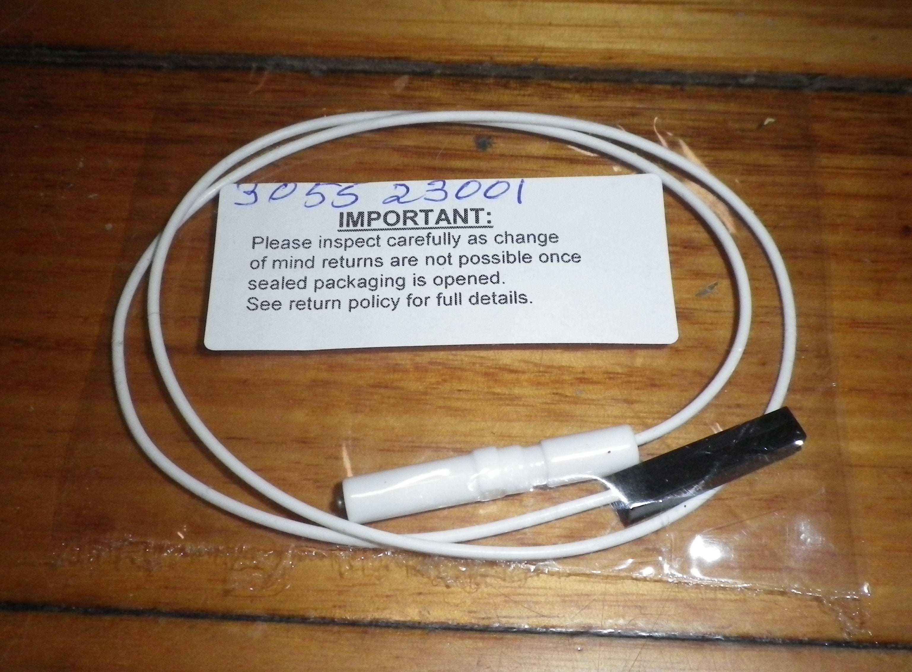 Westinghouse Gas Stove Wok Ignition Electrode with 500mm Lead - Part 305523001