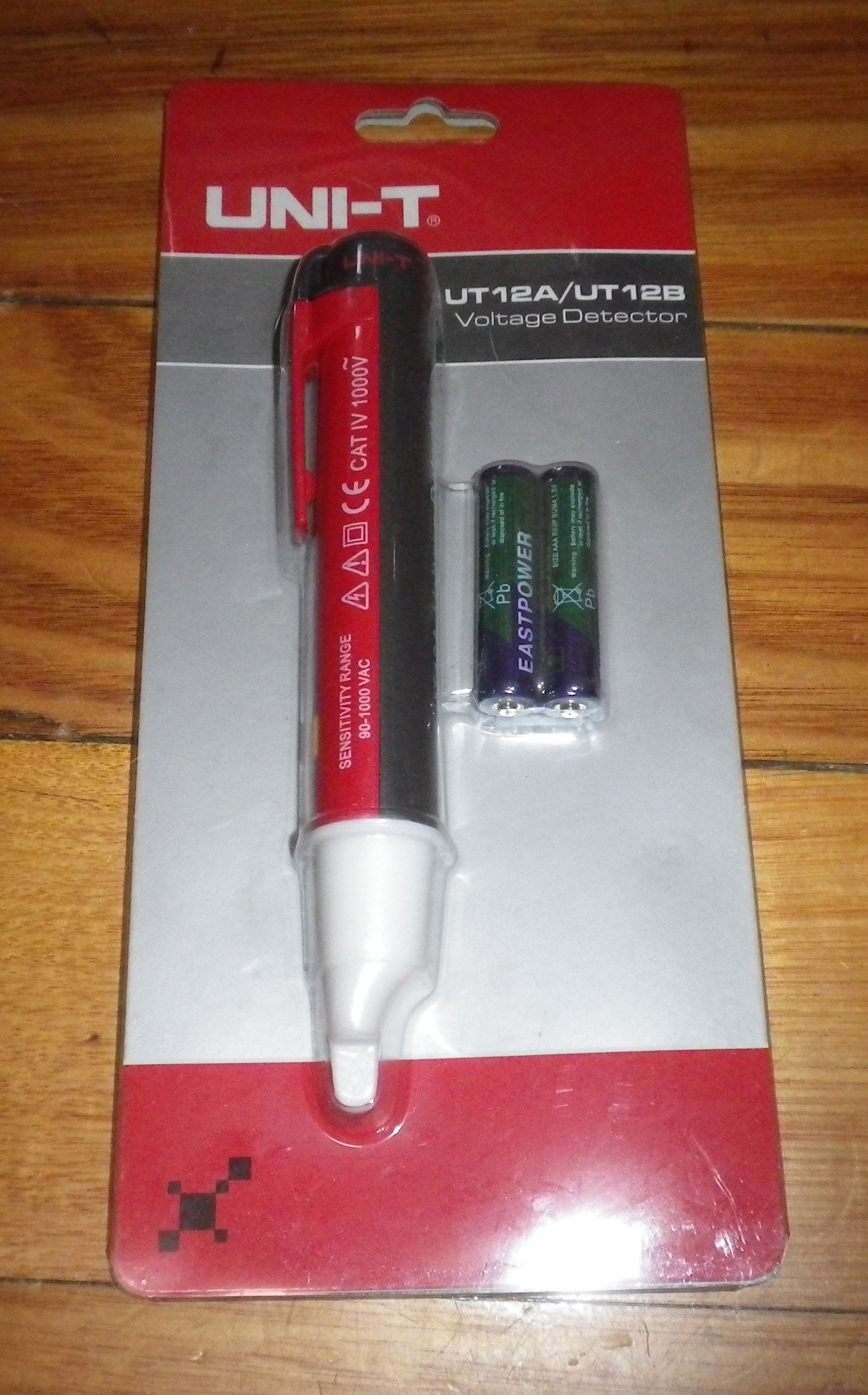 Uni-T Non-Contact AC Voltage Tester 90V - 1000VAC, Model UT12A