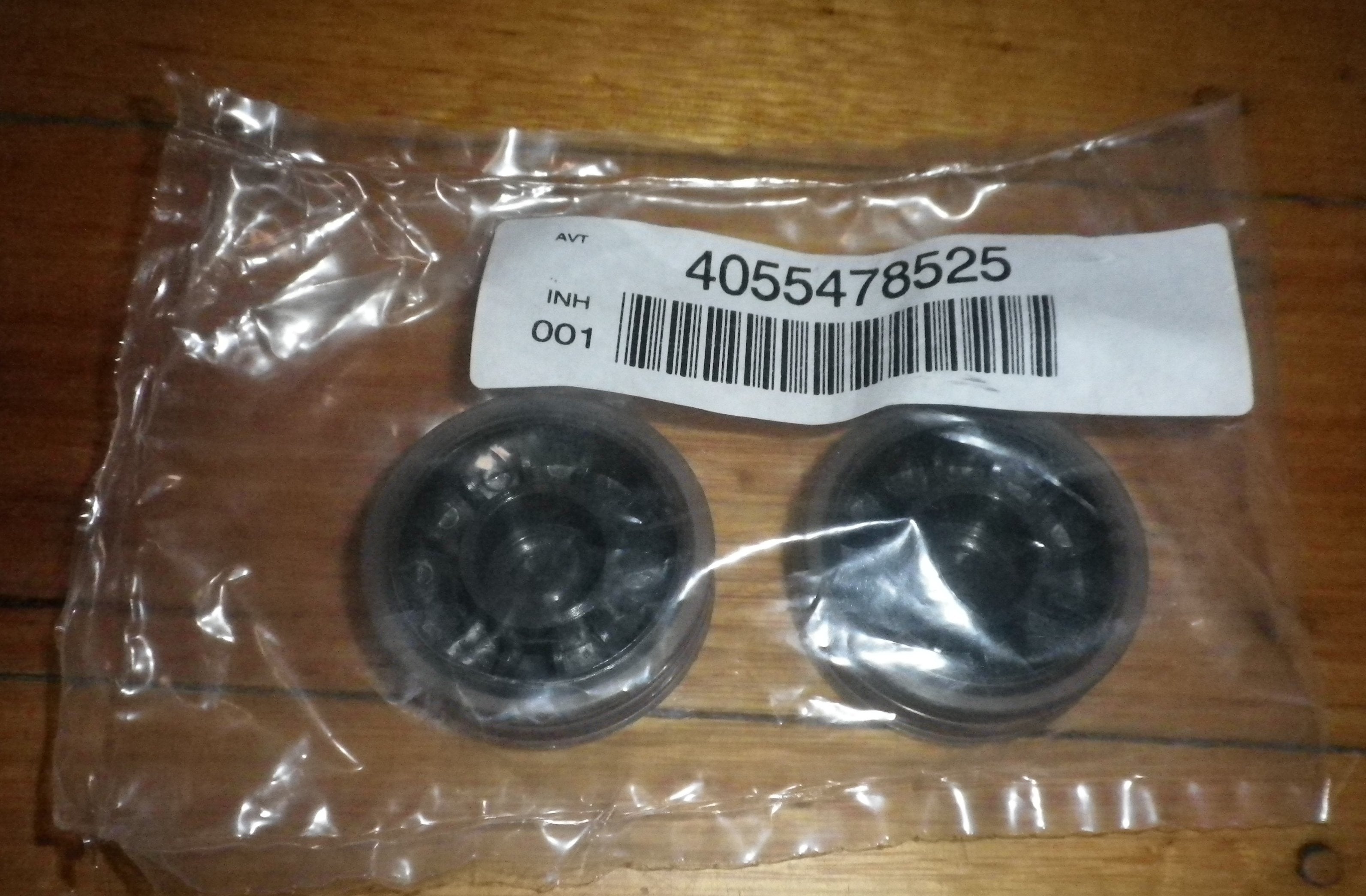 Electrolux ErgoRapido ZB3100 and ZB3300 Series Genuine Replacement Large Rear Wheels (Pack of 2) - Part Number 4055478525