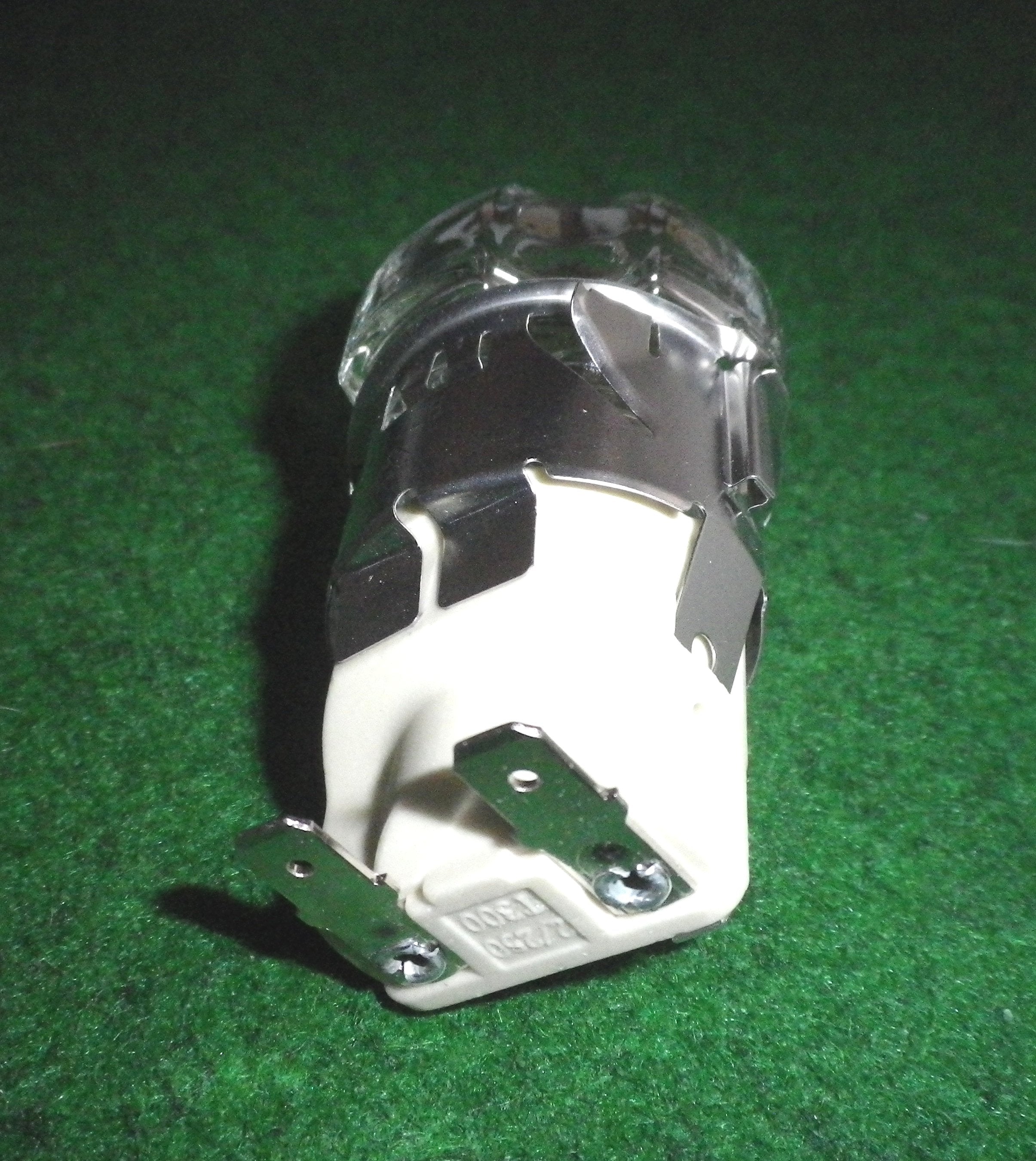 Bosch Underbench Oven Lighting Assembly - Lampholder with Glass Globe and Cover, Part Number 629362, 00629362