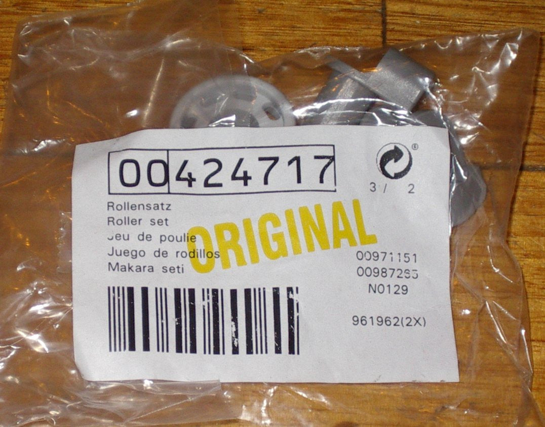 Bosch SMS Series Dishwasher Upper Basket Replacement Wheel Set (Pack of 2) - Part Number 424717