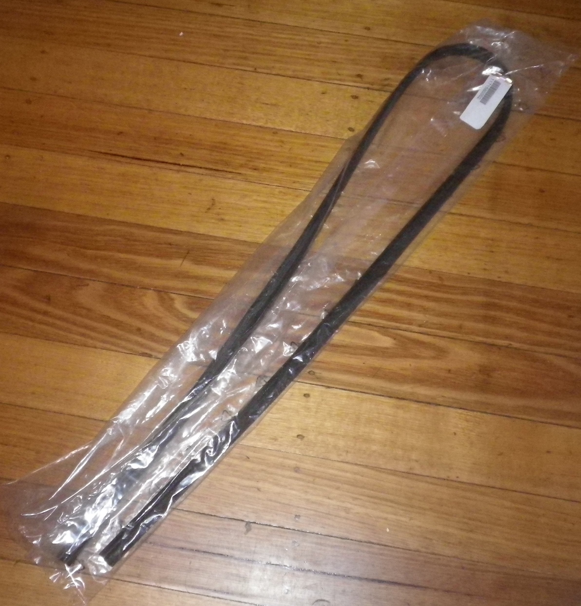 High - Quality Replacement Upper Door Seal for AEG F77000W0P and F77000M0P Dishwashers - Part Number 1171580002