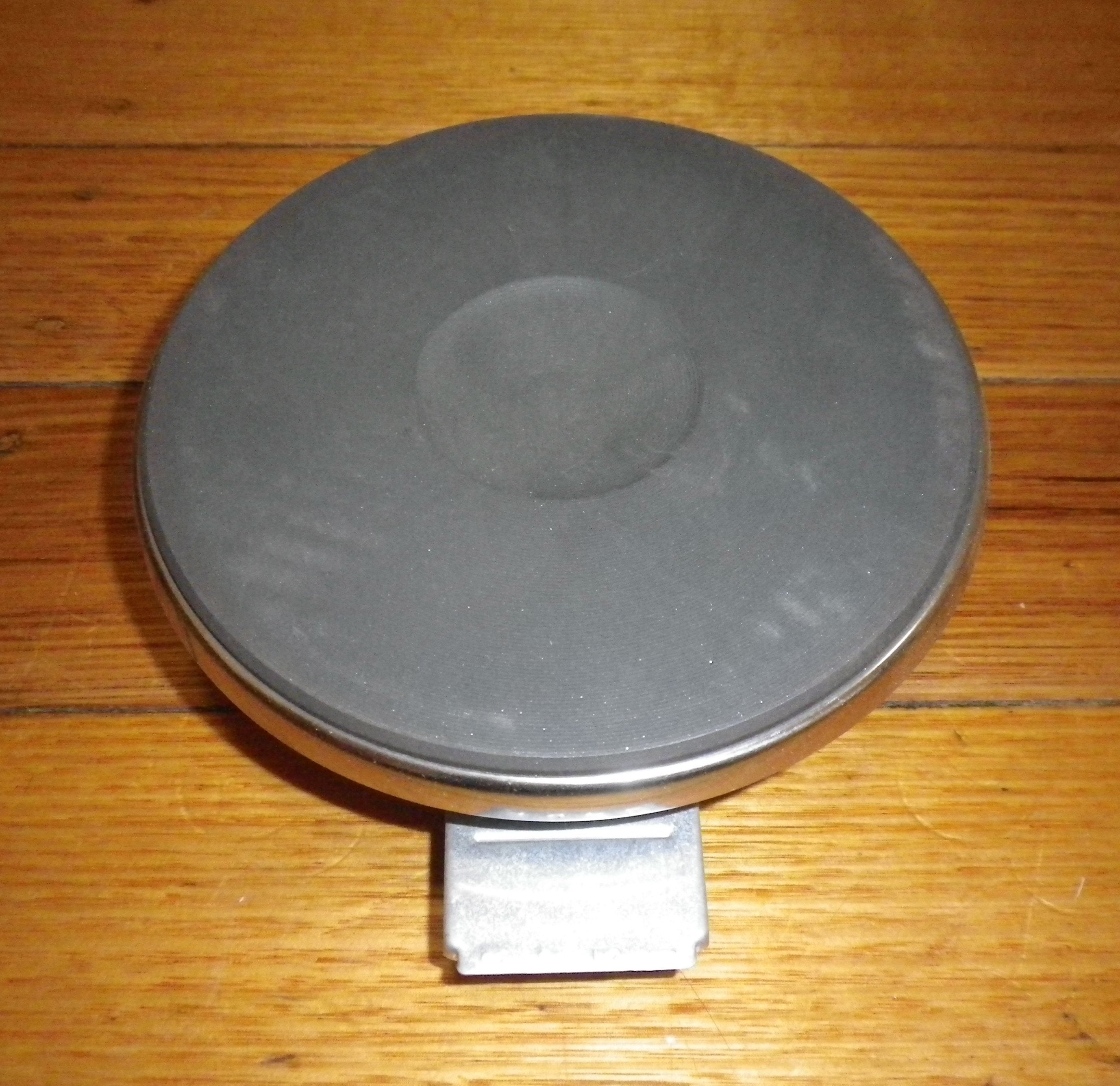 Westinghouse Chef 160mm 1000-Watt High-Performance Solid Wire-in Hotplate