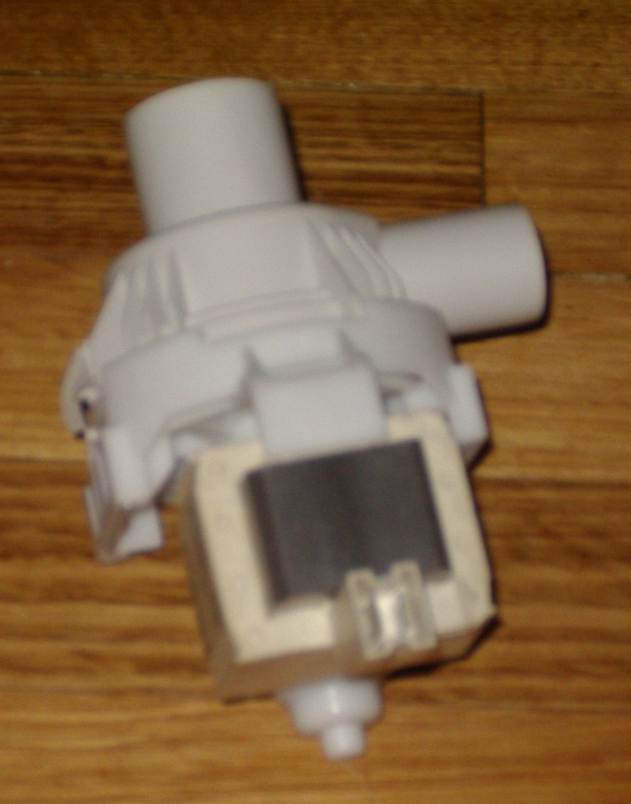 Universal Hanning 220 - 230VAC 50Hz Magnetic Pump Motor with Plug - Part SP083A