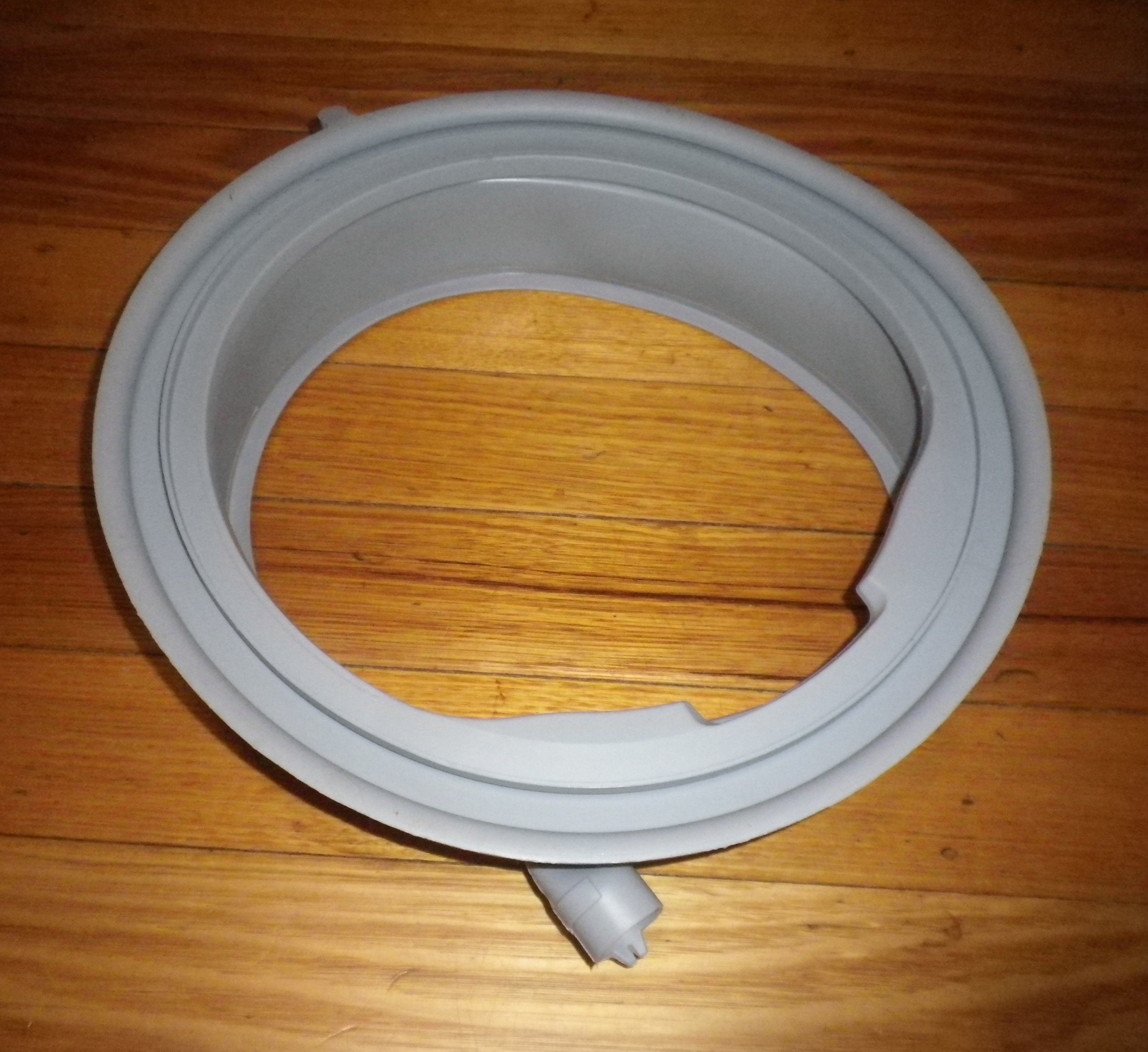 Bosch Front Loader Grease-Resistant Door Gasket with Tube - Part # 776673